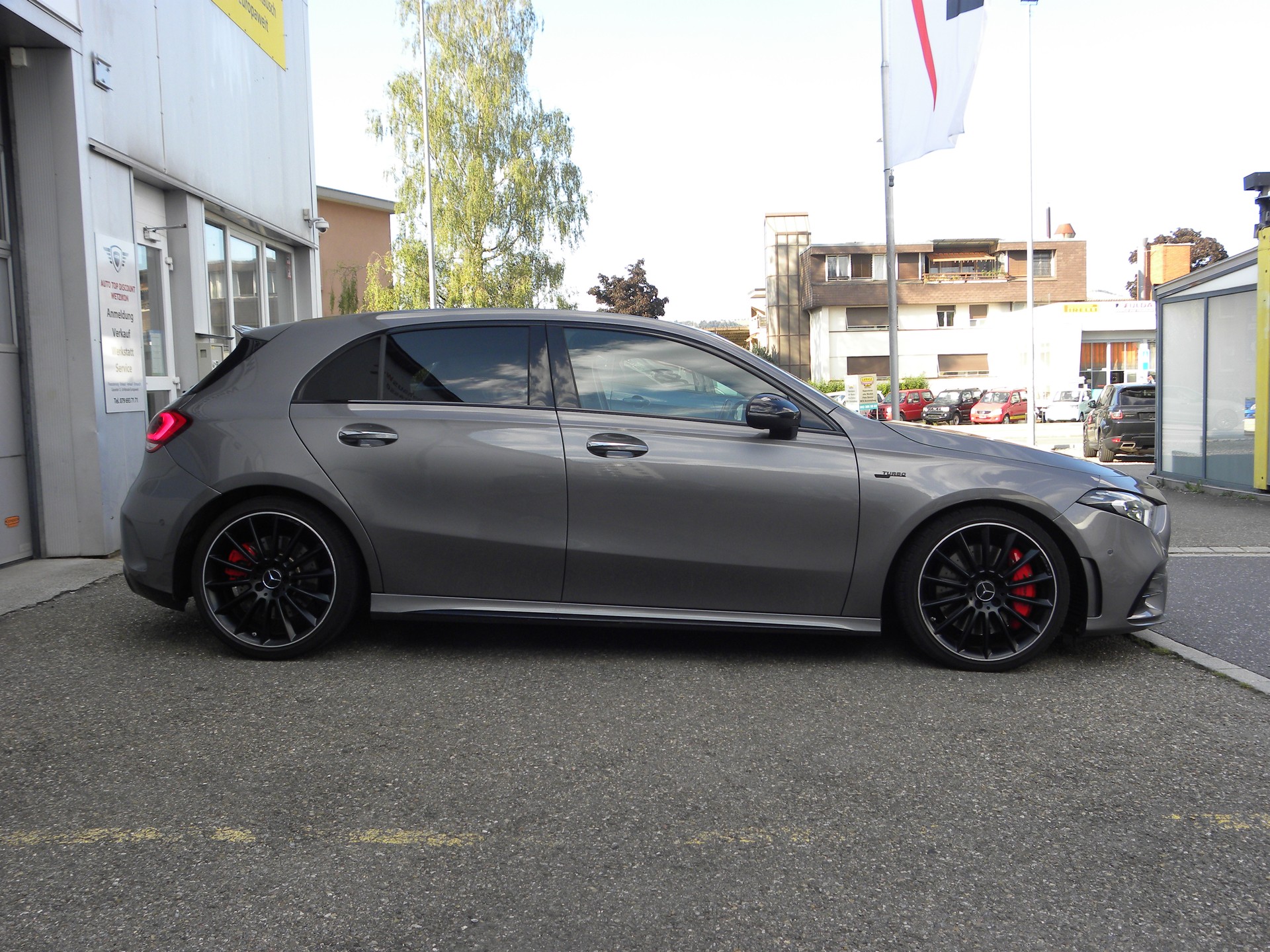 MERCEDES-BENZ A 35 AMG 4Matic Speedshift Performance Paket-image-3