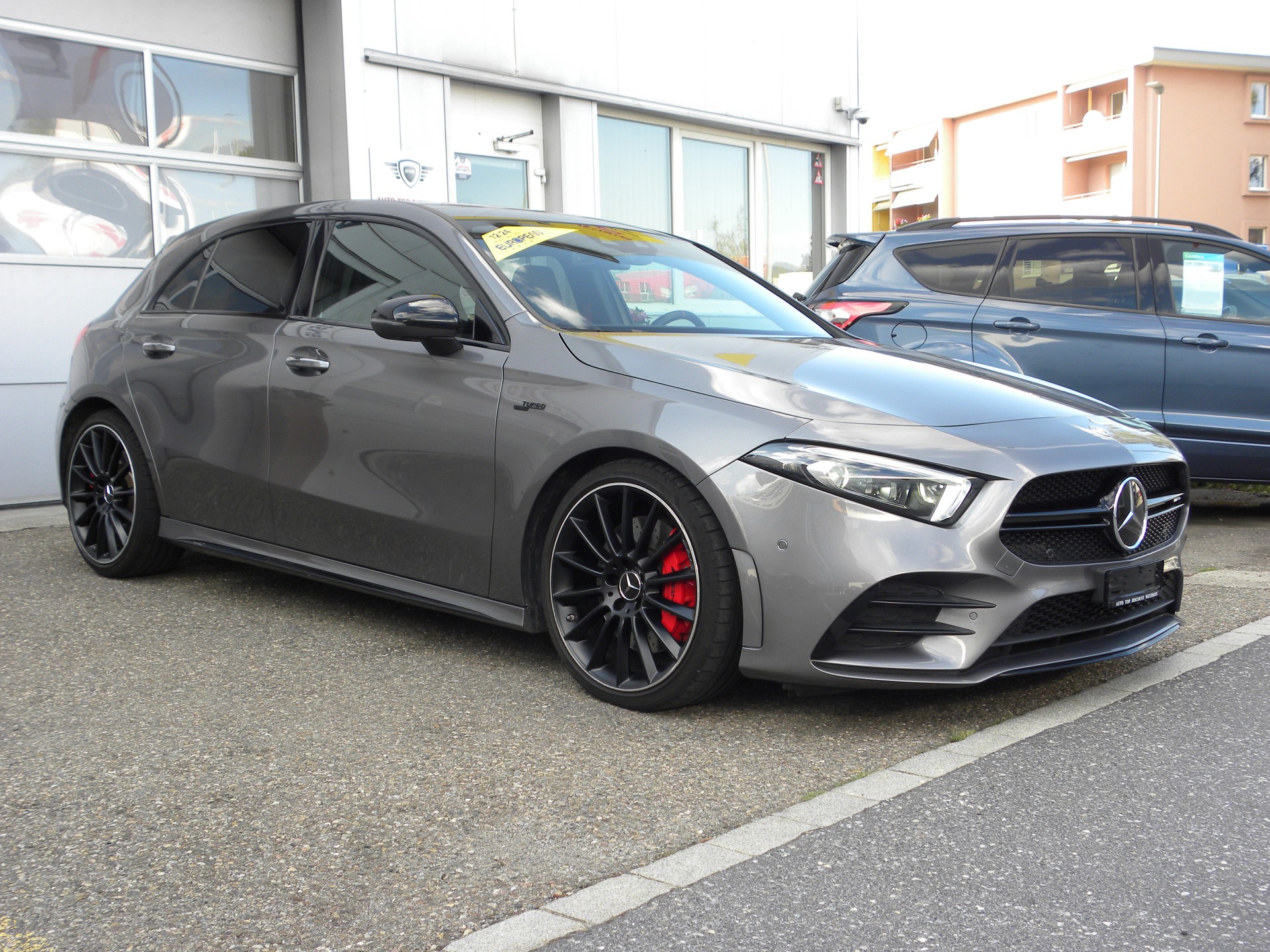 MERCEDES-BENZ A 35 AMG 4Matic Speedshift Performance Paket-image-1