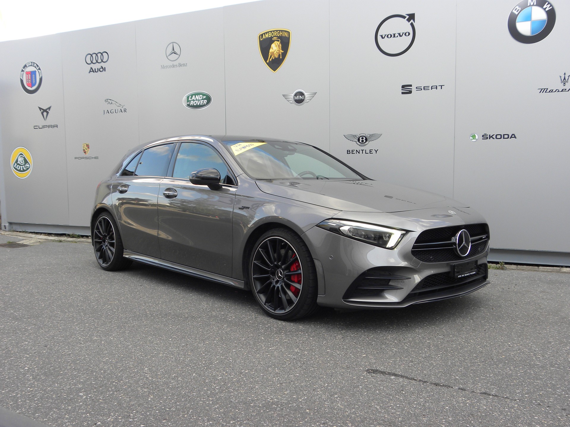 MERCEDES-BENZ A 35 AMG 4Matic Speedshift Performance Paket-image-2