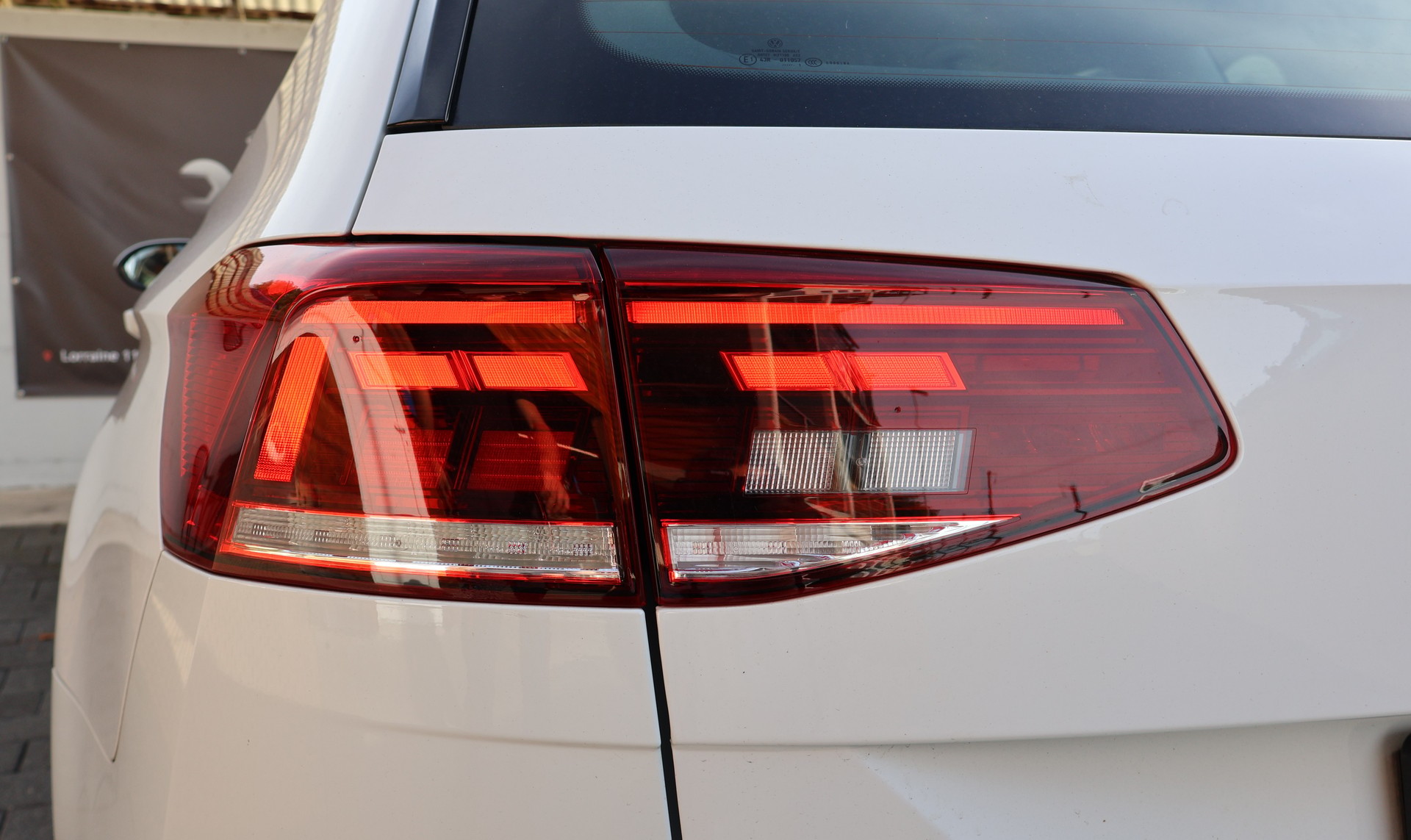 VW Passat 2.0 TDI BMT Business DSG-image-8