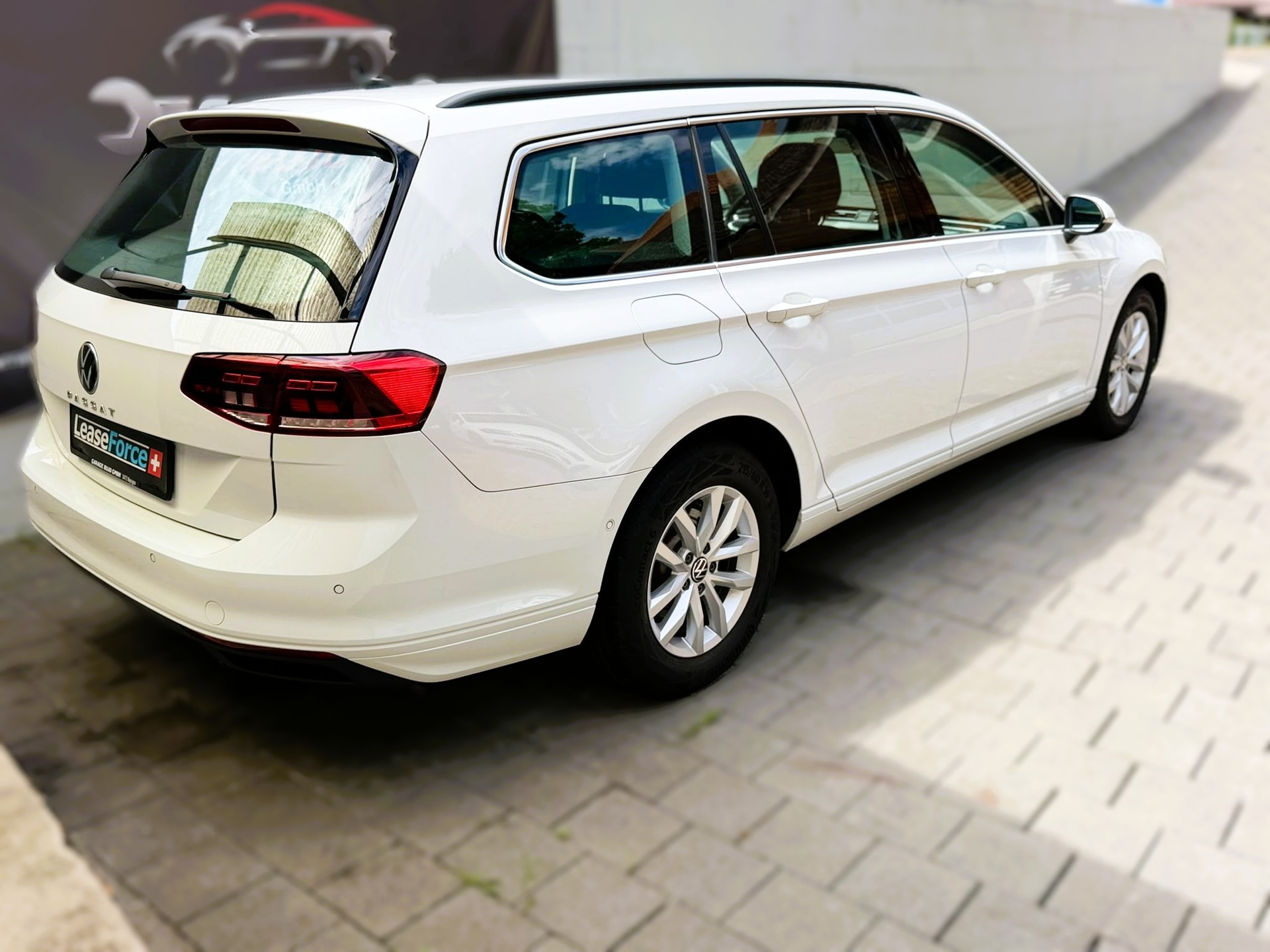 VW Passat 2.0 TDI BMT Business DSG-image-3