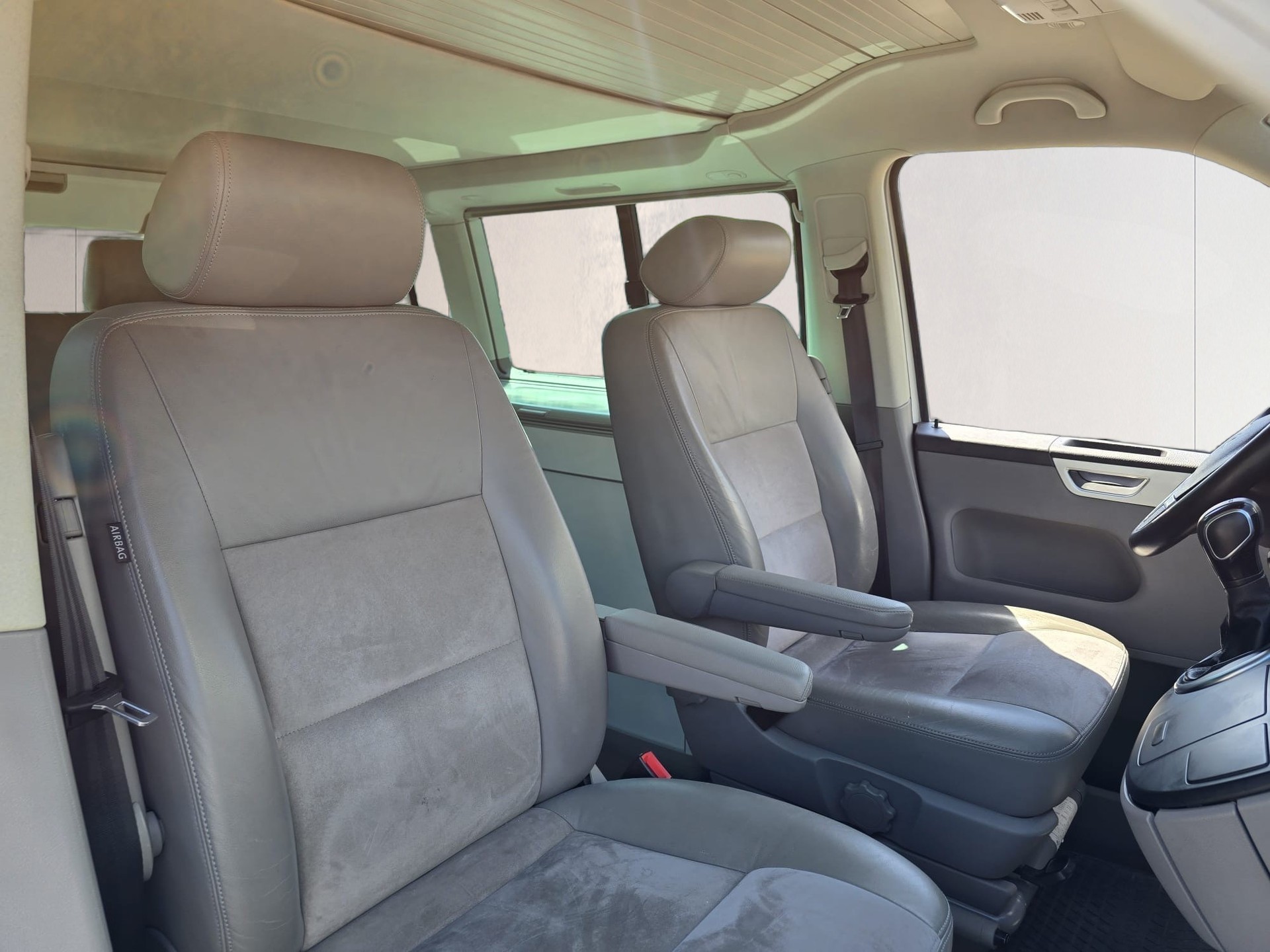 VW T5 California 2.0 Bi-TDI Comfortline Edition 4Motion DSG-image-12