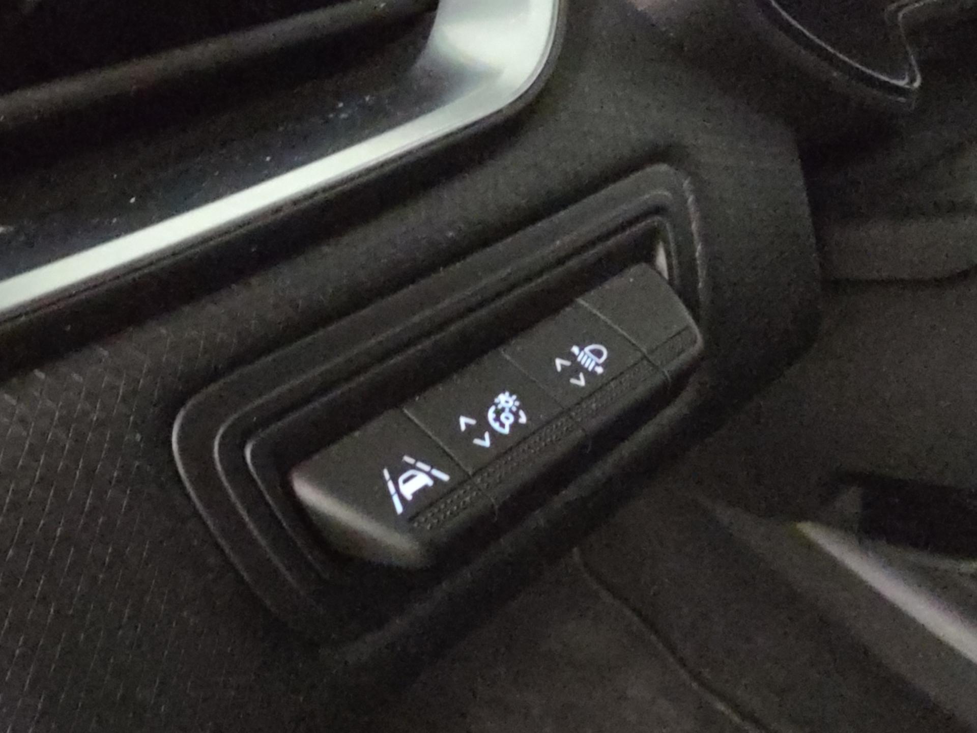RENAULT Clio 1.6 E-Tech Intens-image-20
