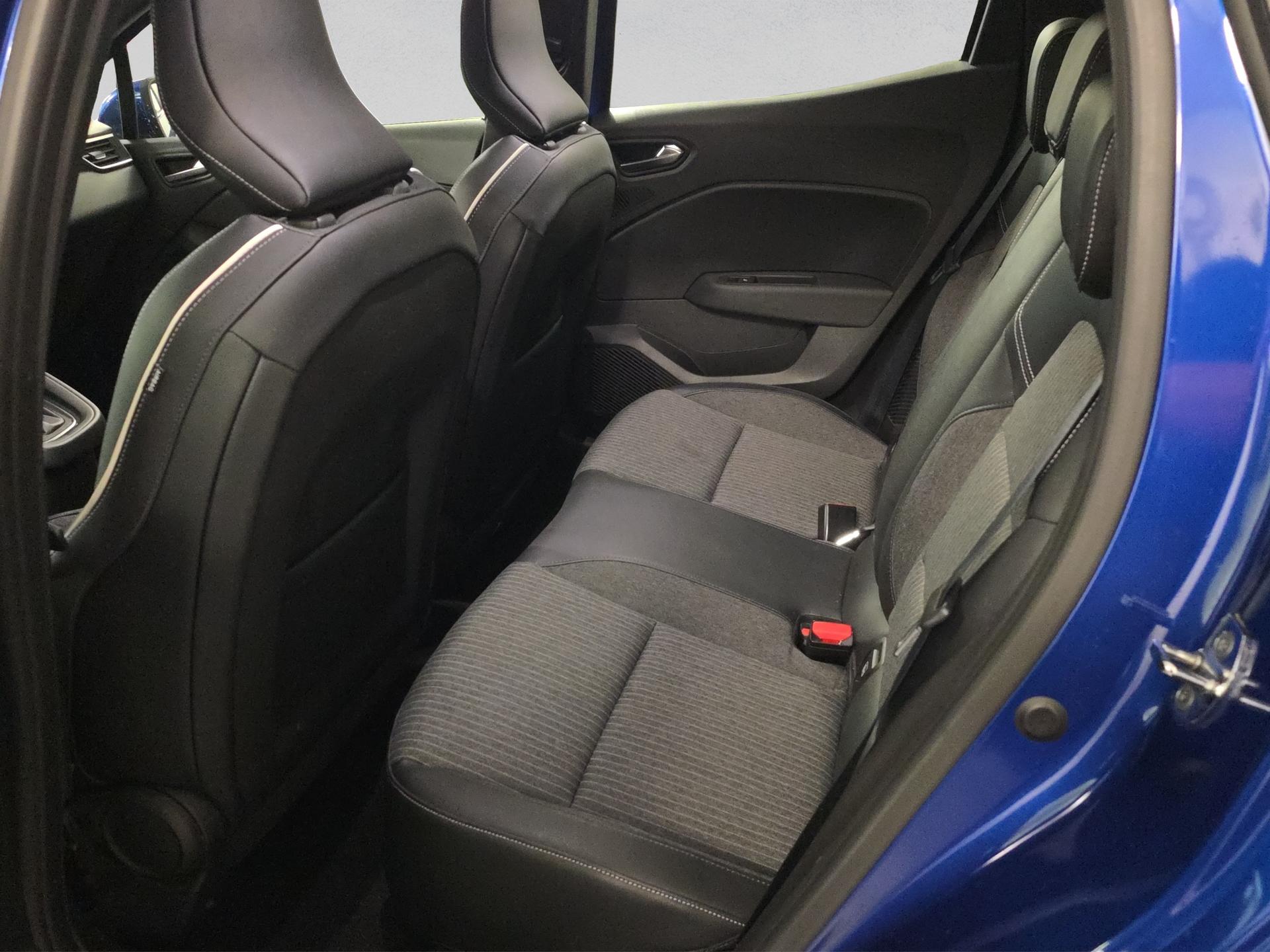 RENAULT Clio 1.6 E-Tech Intens-image-14