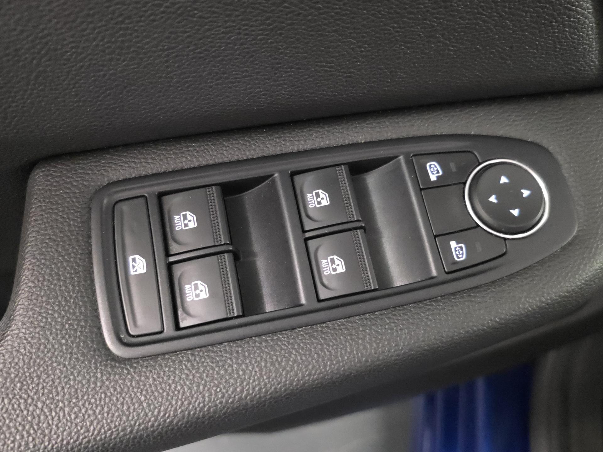 RENAULT Clio 1.6 E-Tech Intens-image-19