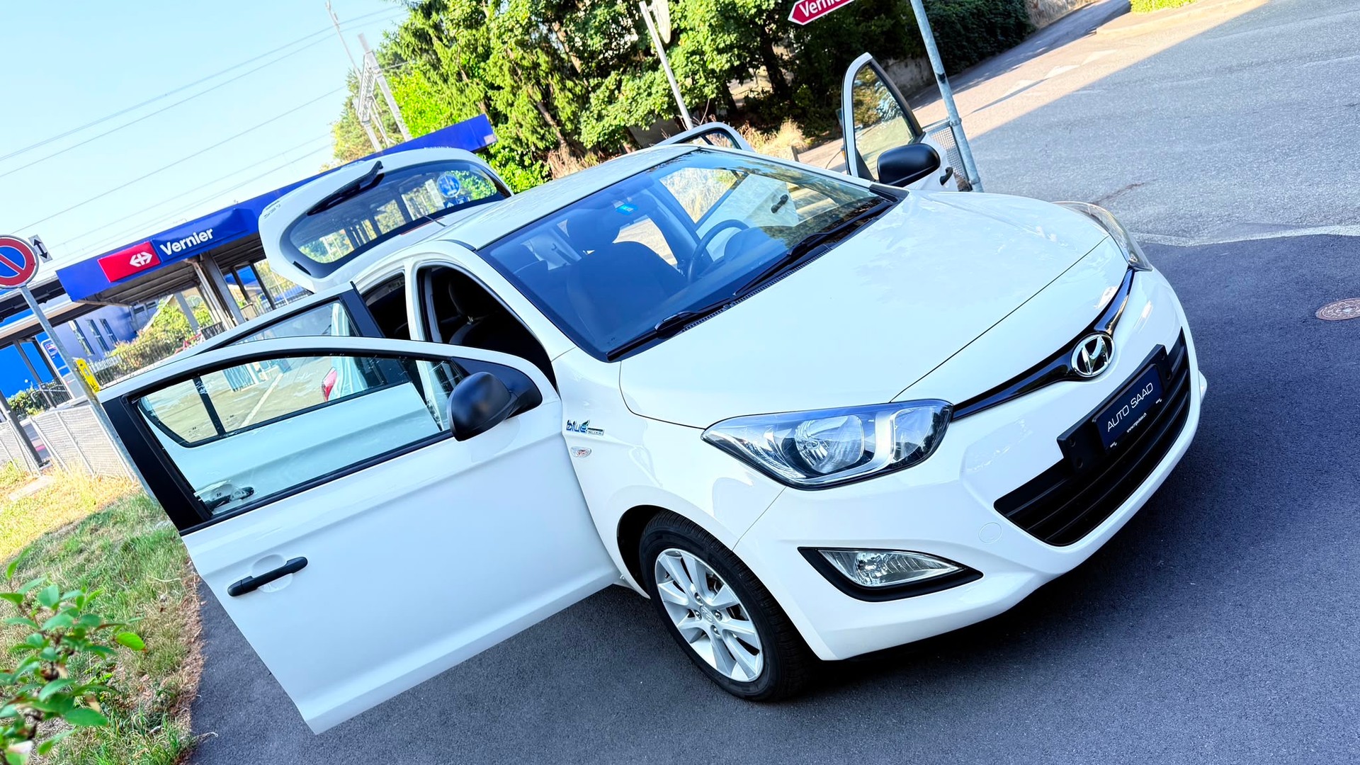 HYUNDAI i20 1.2 Comfort-image-12