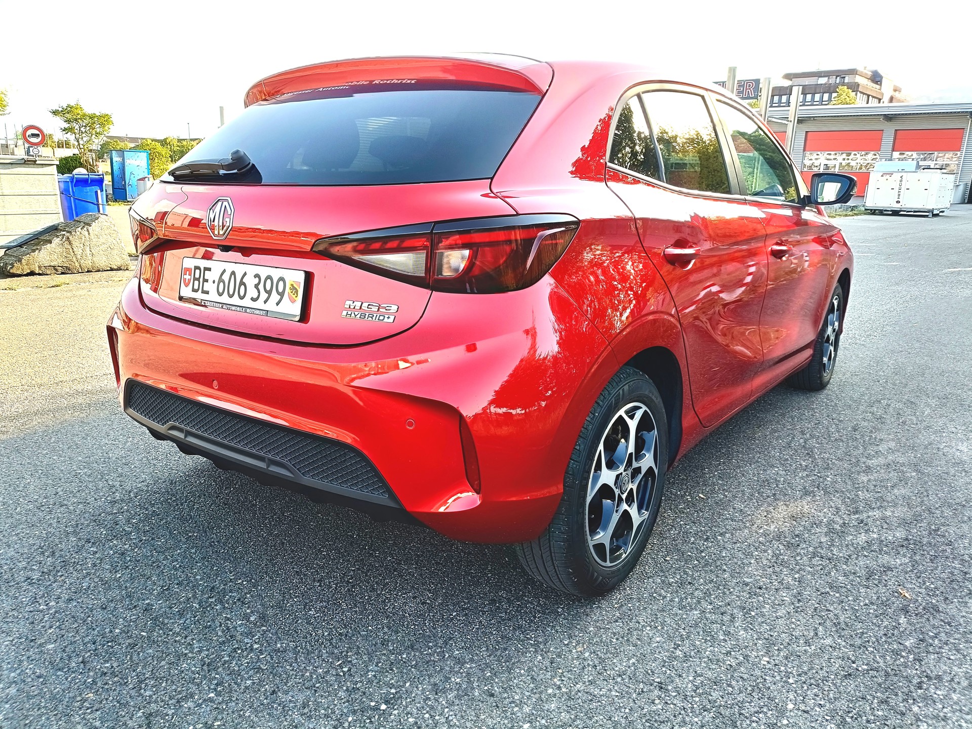 MG Luxury-image-2