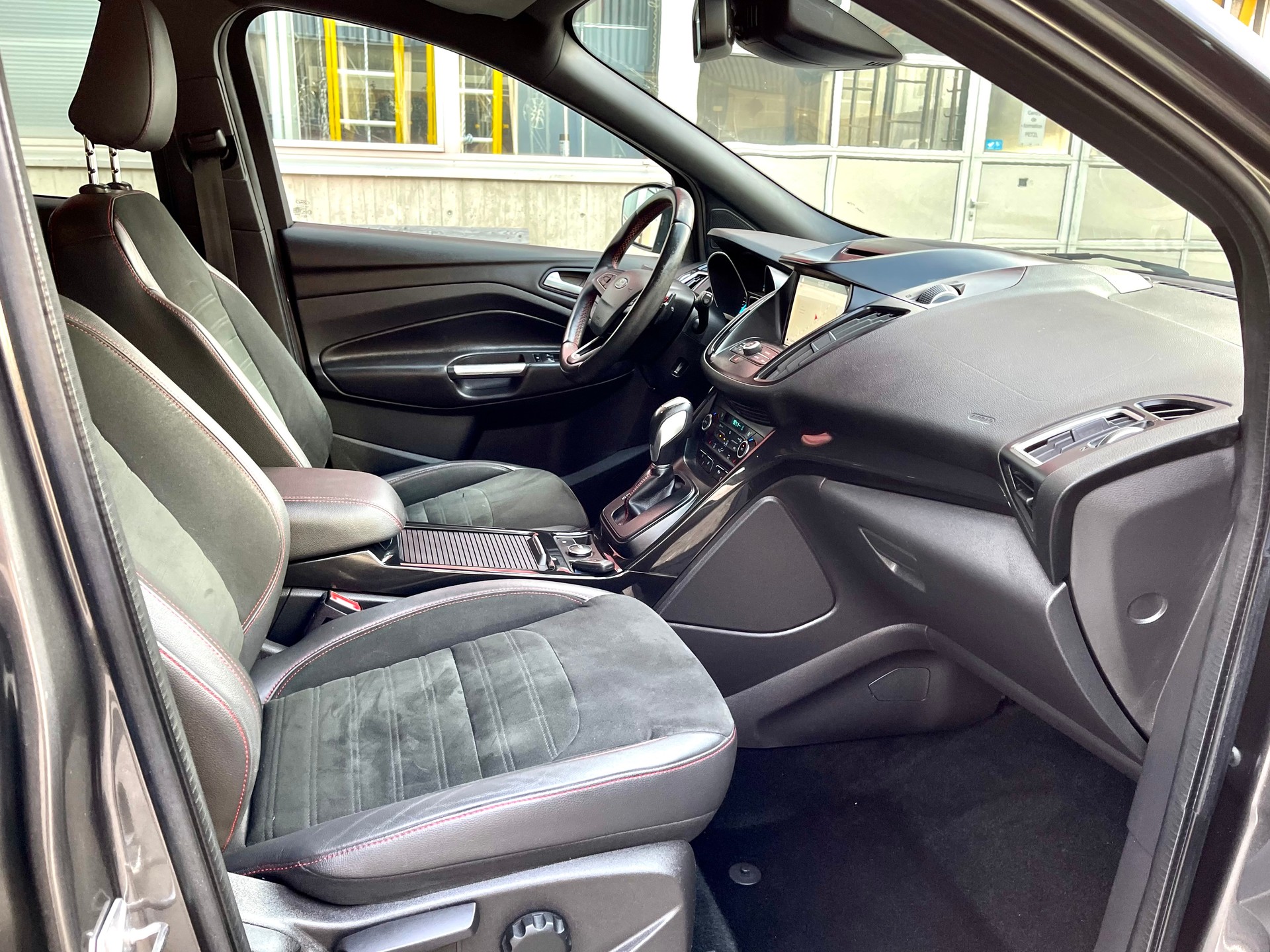 FORD Kuga 1.5 SCTi Titanium 4WD Automatic-image-25