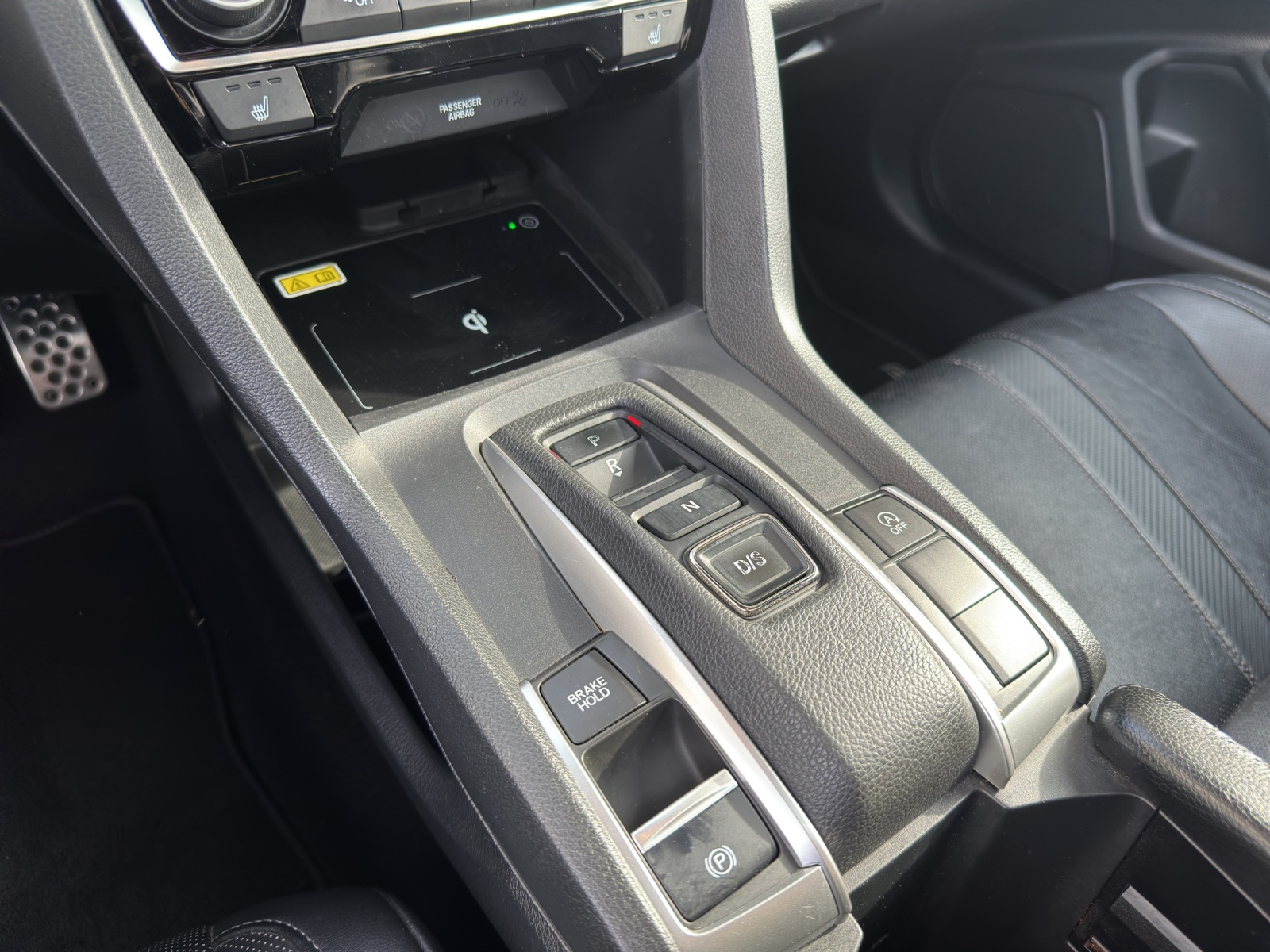 HONDA Civic 1.6 i-DTEC Executive Premium Automatic-image-9