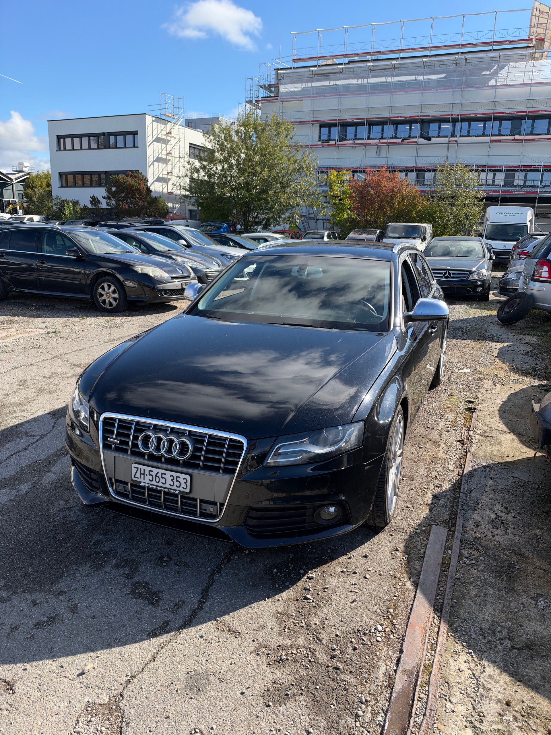 AUDI A4 Avant 3.0 TDI quattro S-tronic-image-18