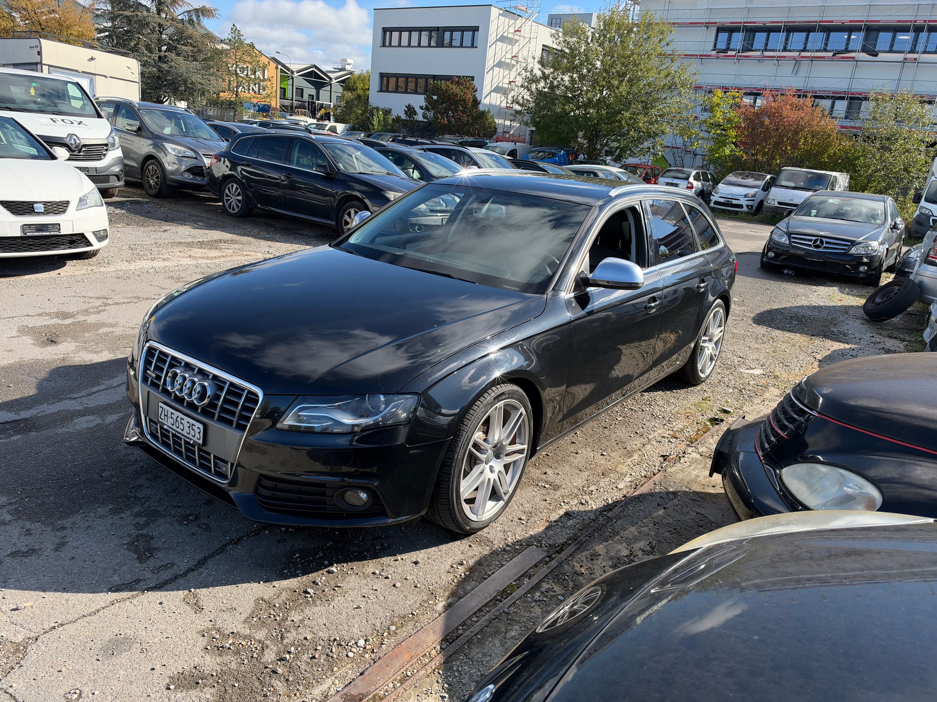 AUDI A4 Avant 3.0 TDI quattro S-tronic-image-19