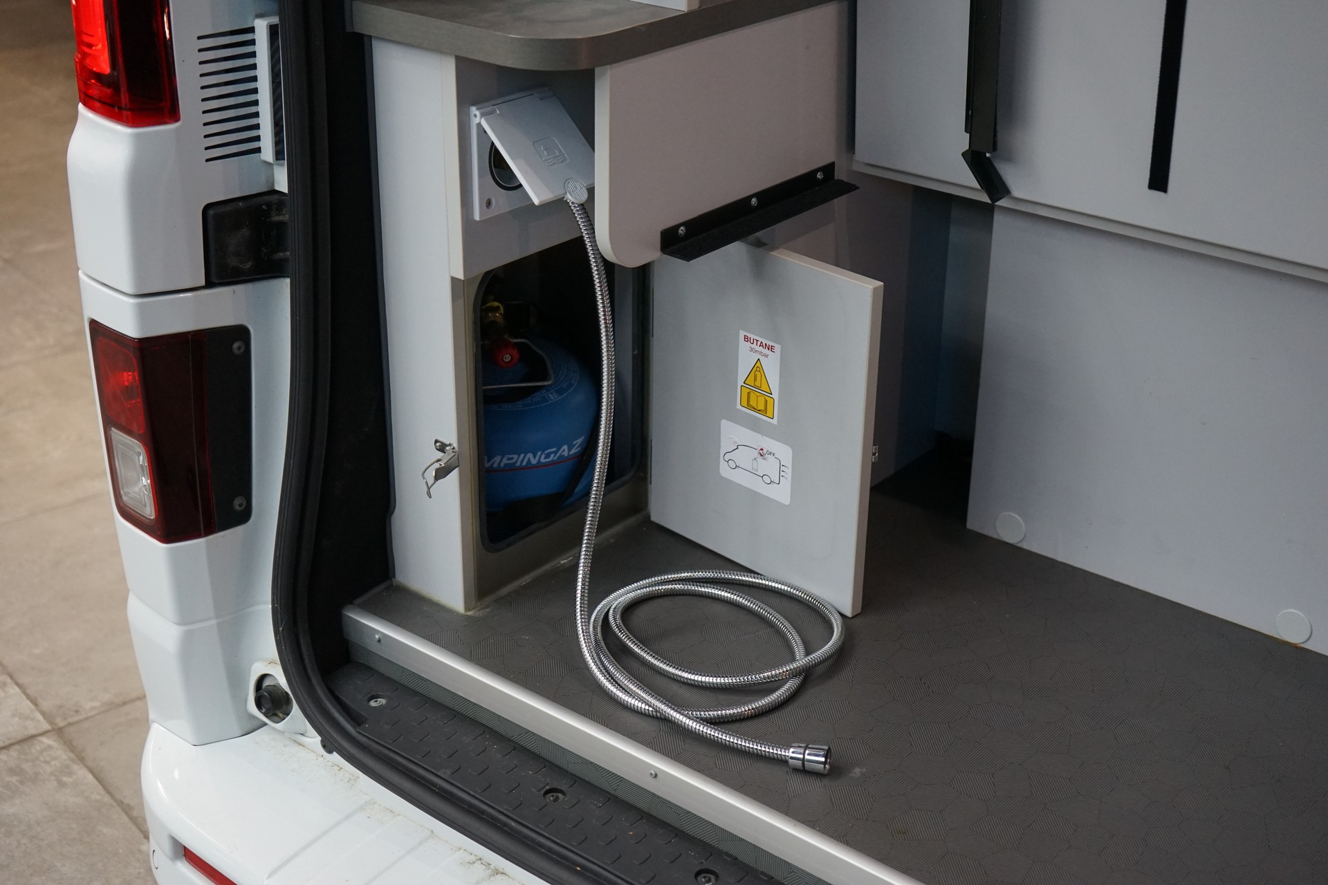 RENAULT Trafic Blue dCi 170 EDC Spacenomad-image-22