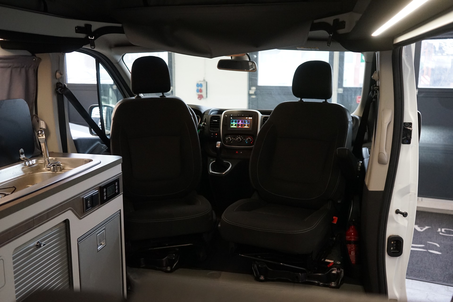 RENAULT Trafic Blue dCi 170 EDC Spacenomad-image-25