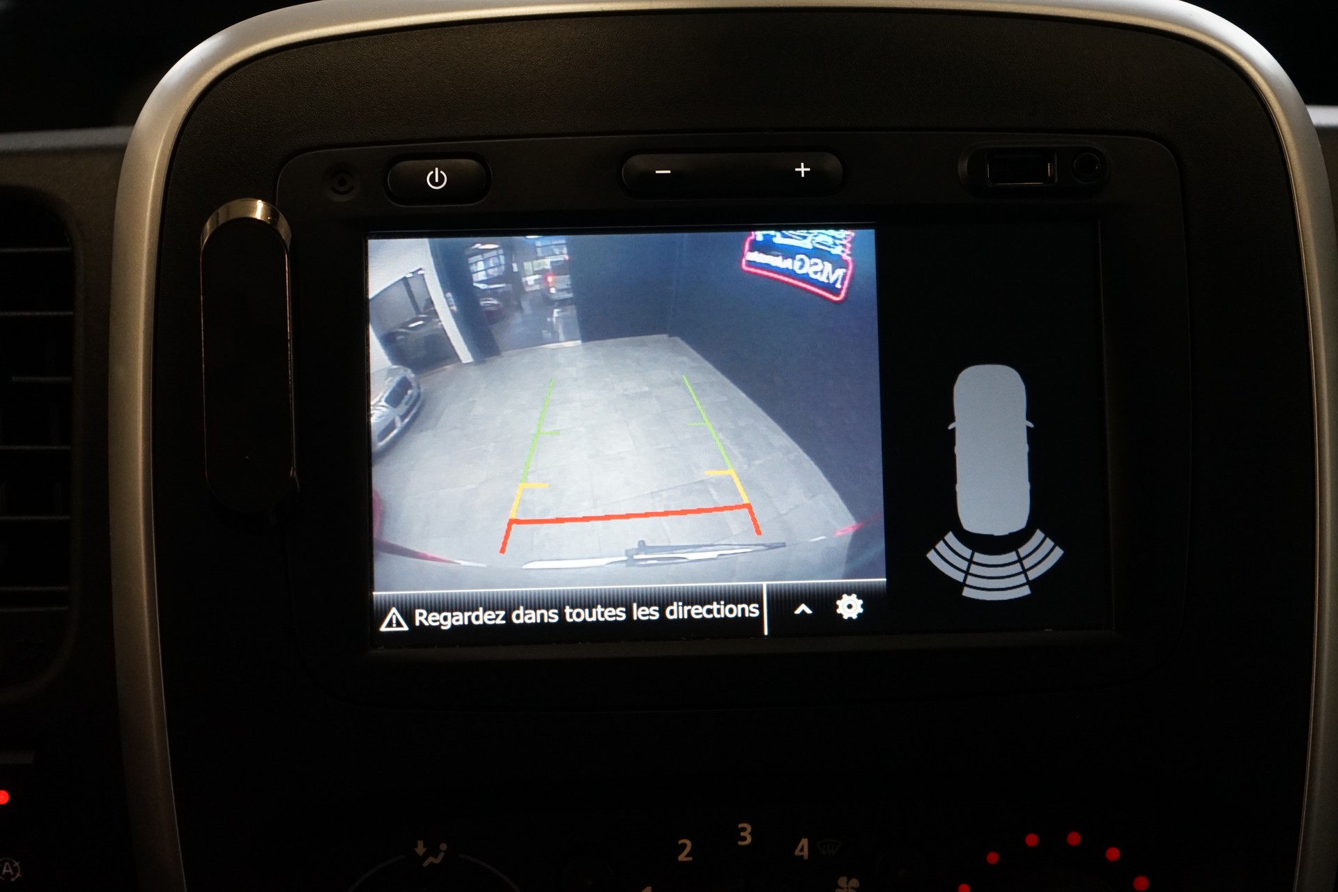 RENAULT Trafic Blue dCi 170 EDC Spacenomad-image-14