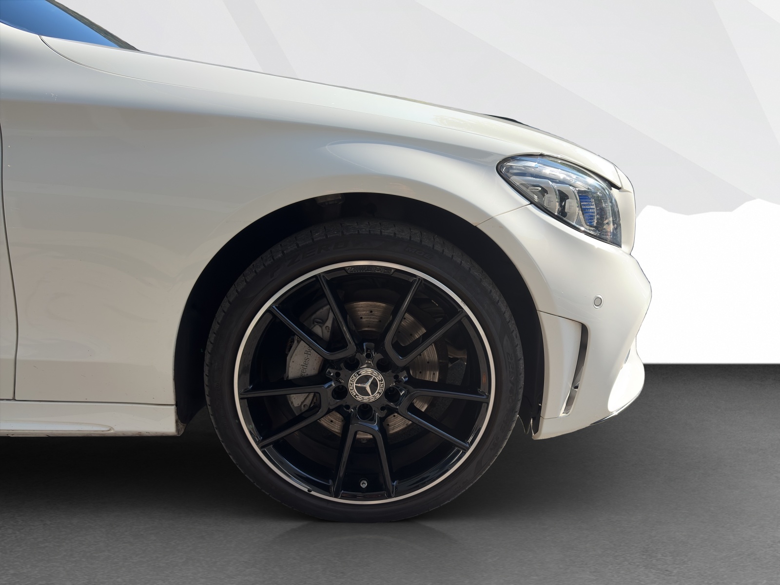MERCEDES-BENZ C 220 d AMG Line 4matic Kombi-image-23
