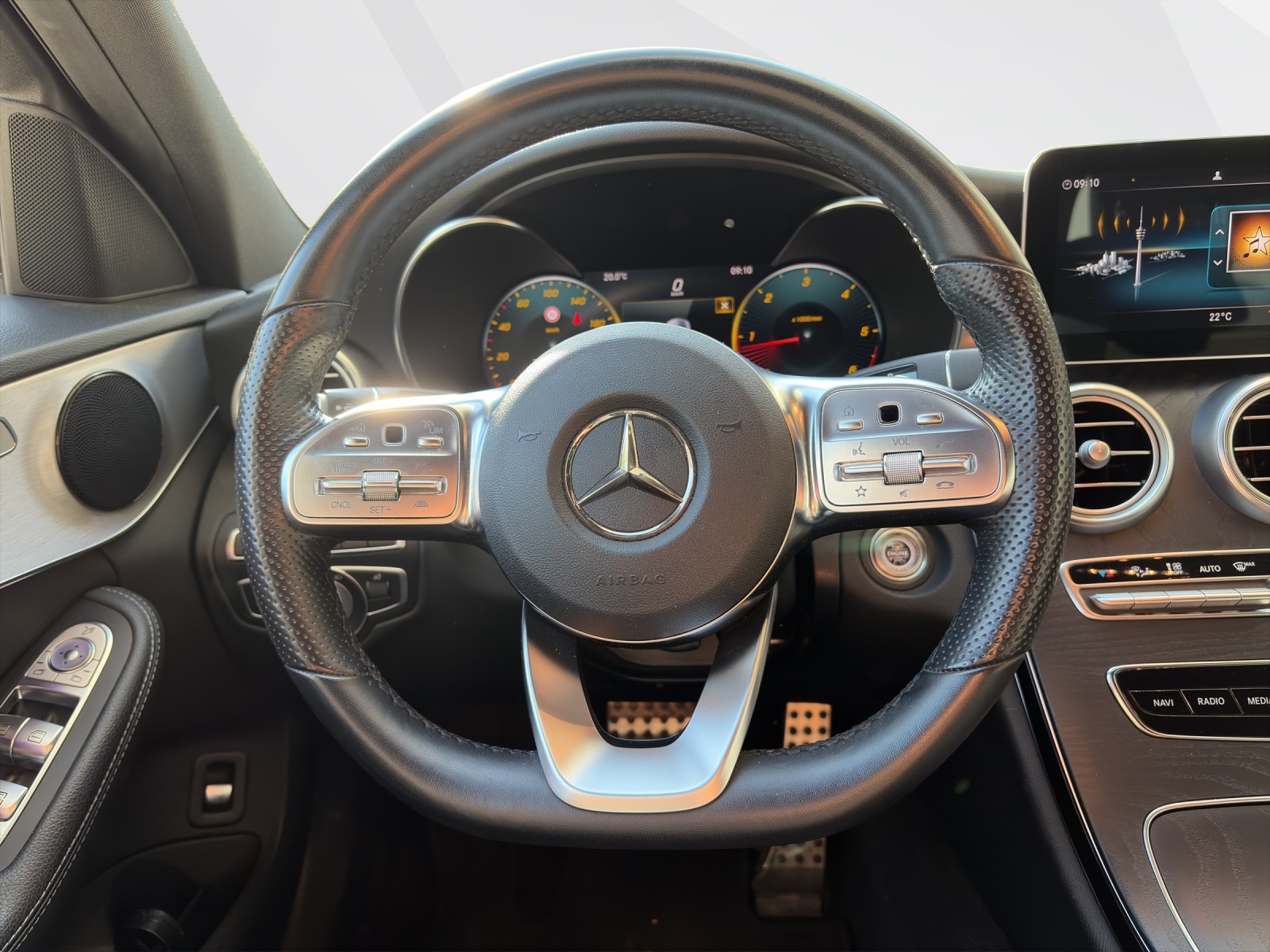 MERCEDES-BENZ C 220 d AMG Line 4matic Kombi-image-11