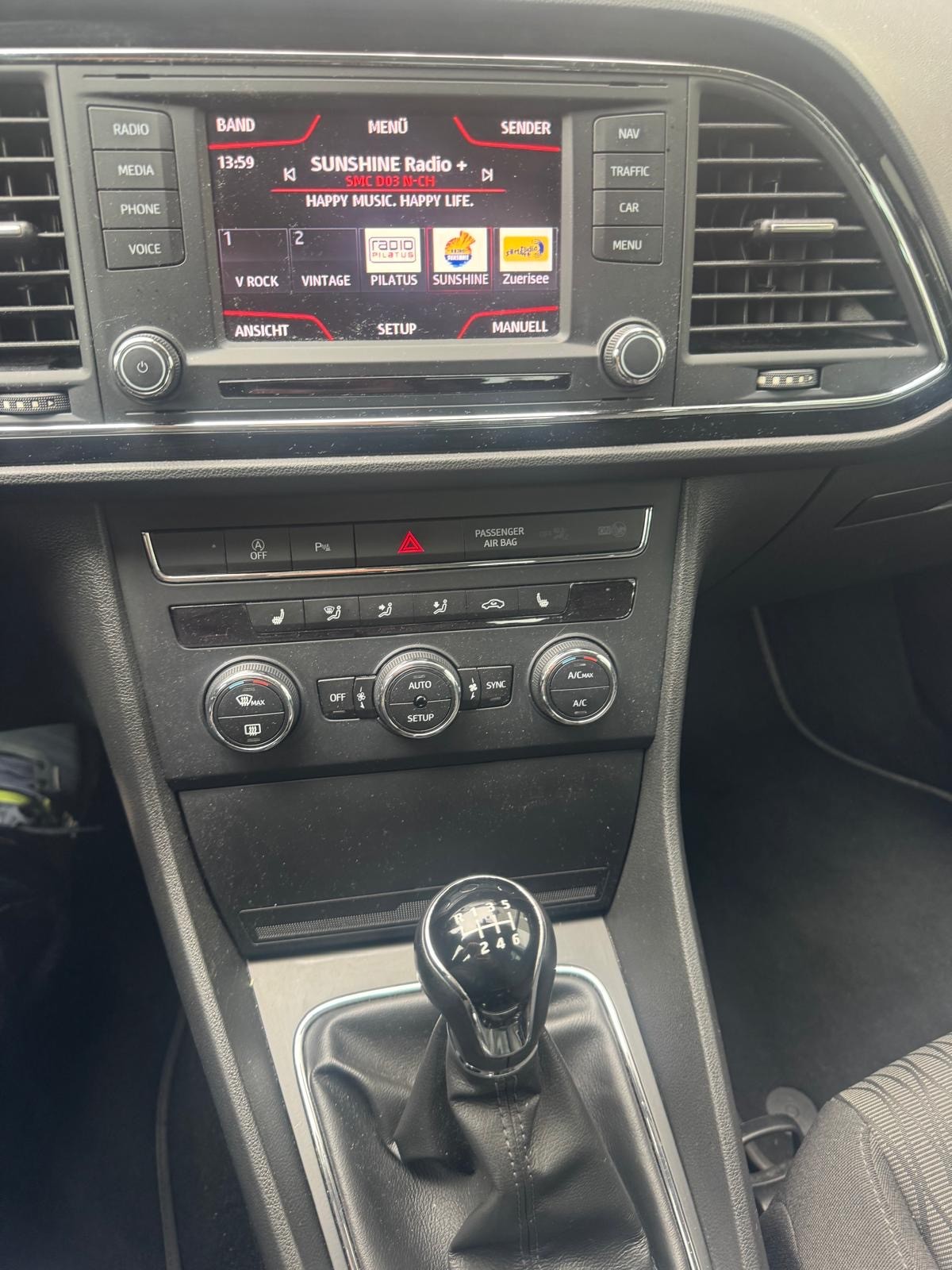 SEAT Leon ST 2.0 TDI Style 4Drive-image-9