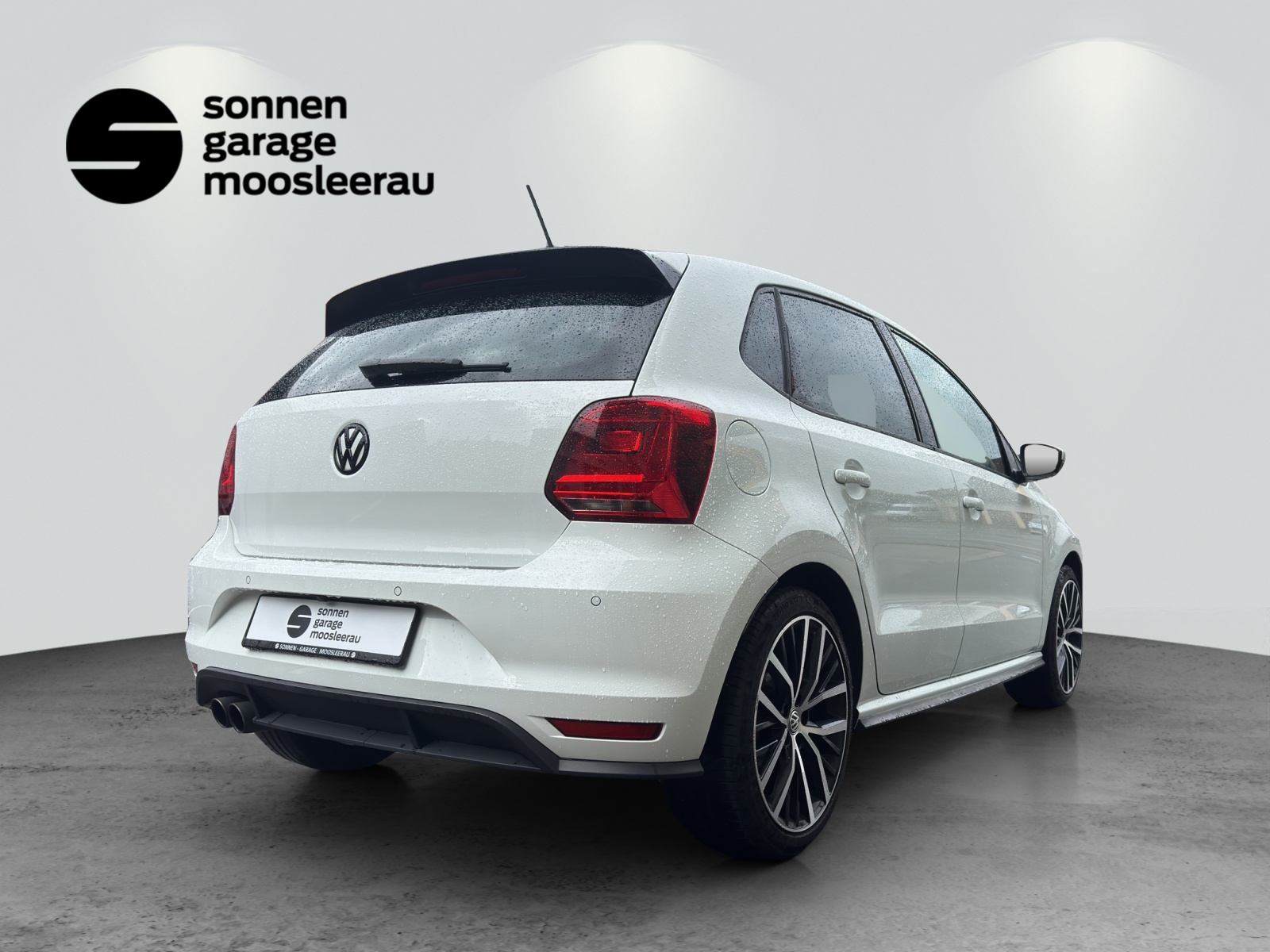 VW Polo 1.8 TSI GTI-image-2