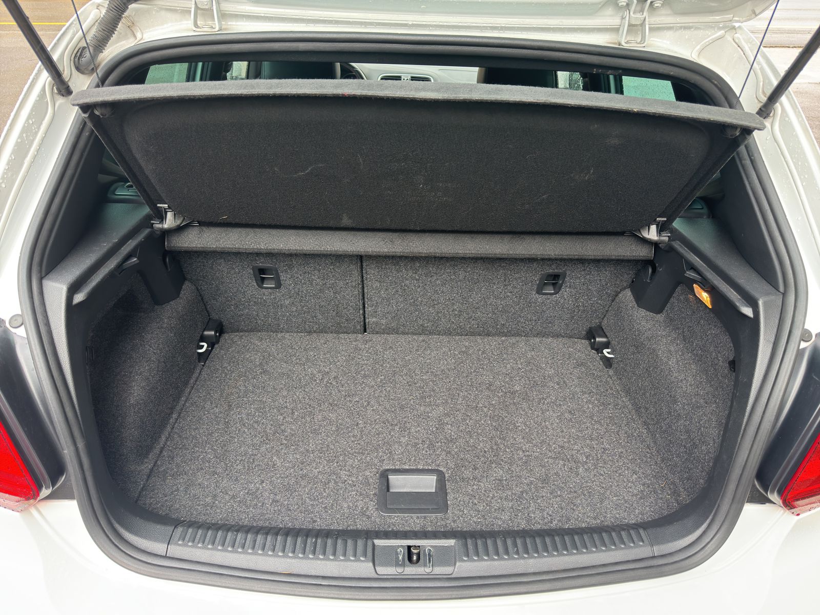VW Polo 1.8 TSI GTI-image-10