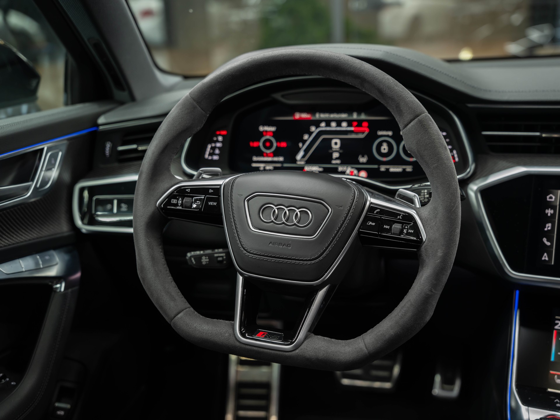 AUDI RS6-image-17