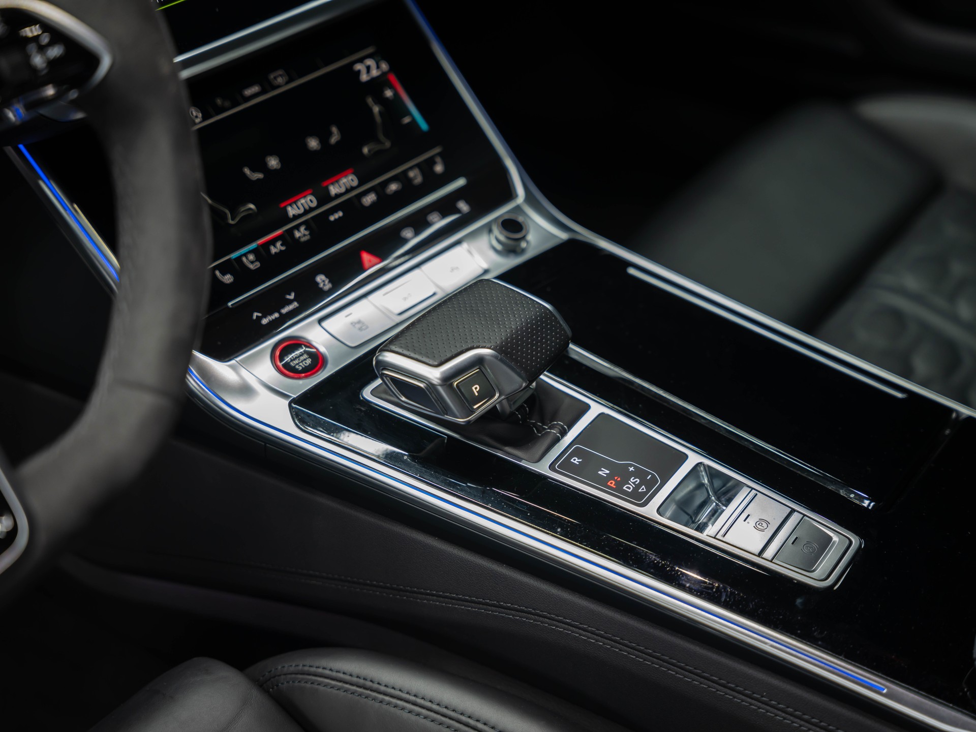 AUDI RS6-image-24