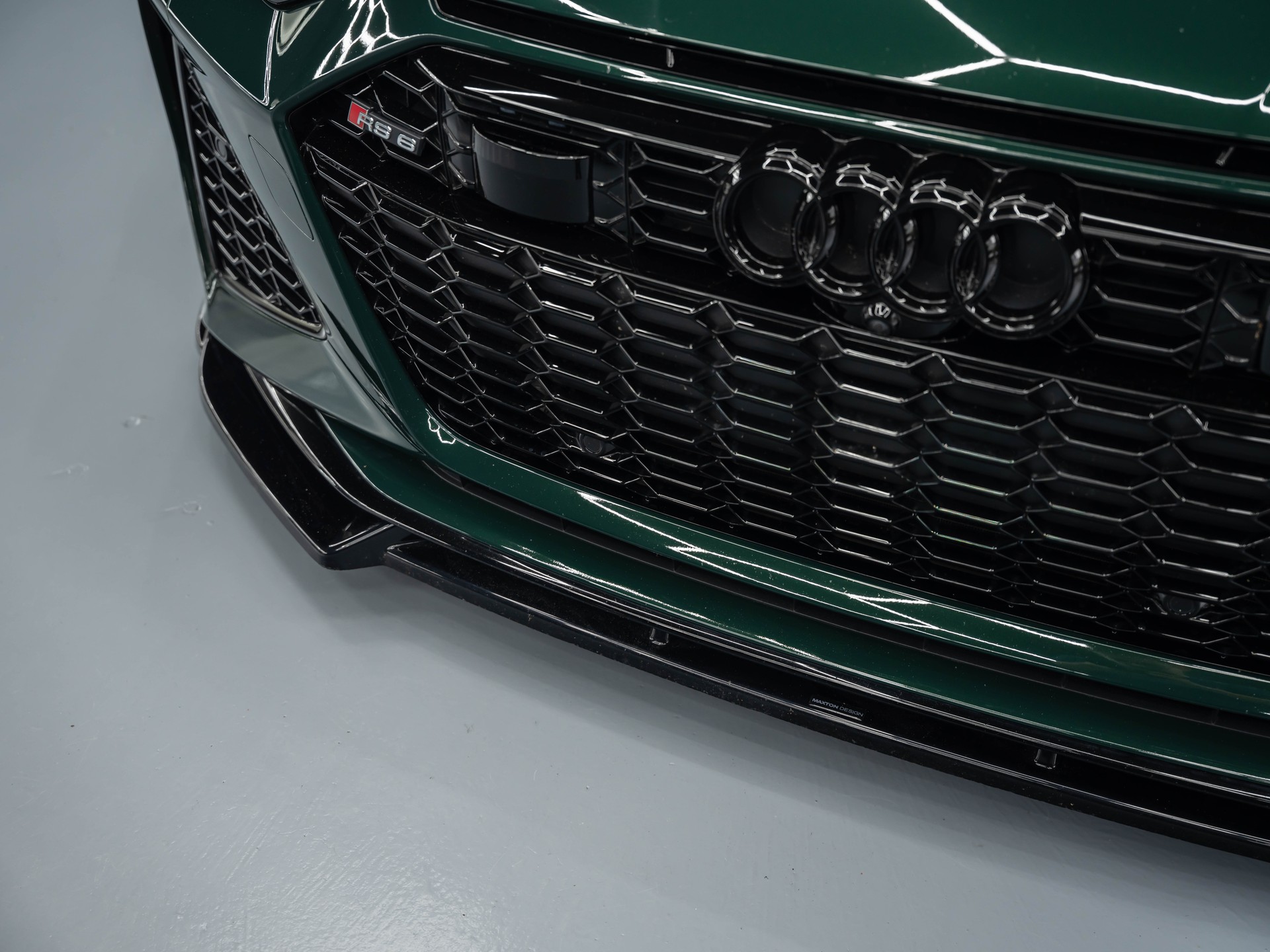 AUDI RS6-image-9