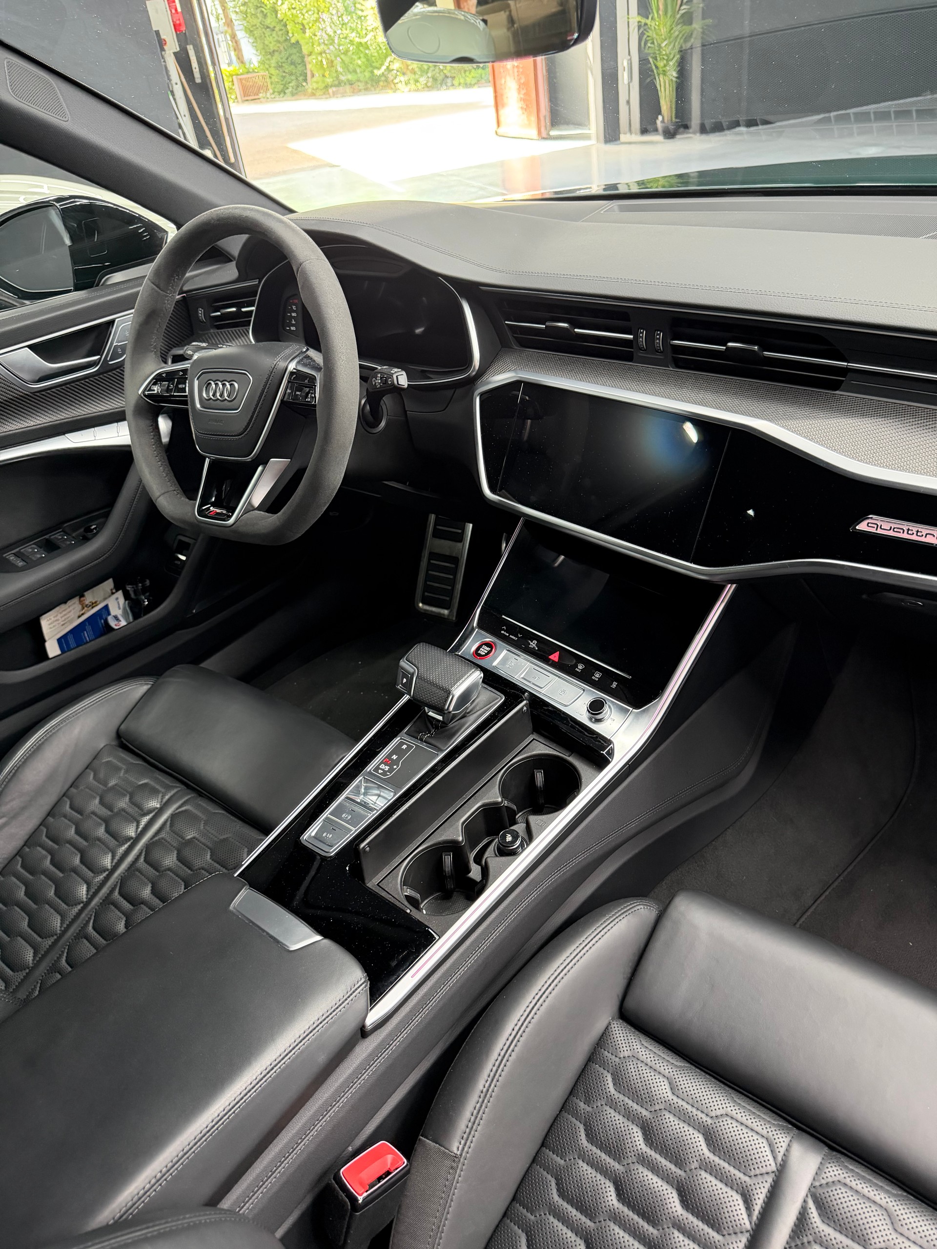 AUDI RS6-image-9