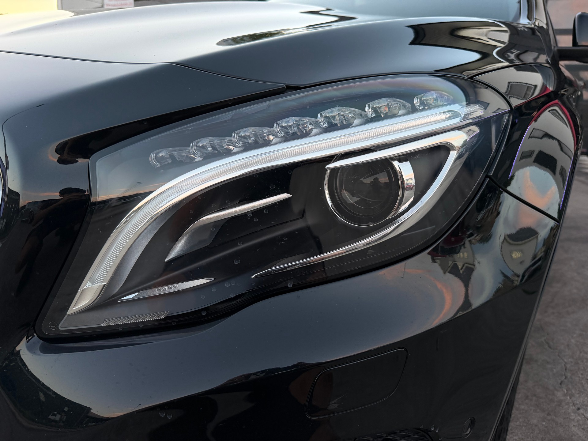 MERCEDES-BENZ GLA 250 Style 4Matic 7G-DCT-image-23