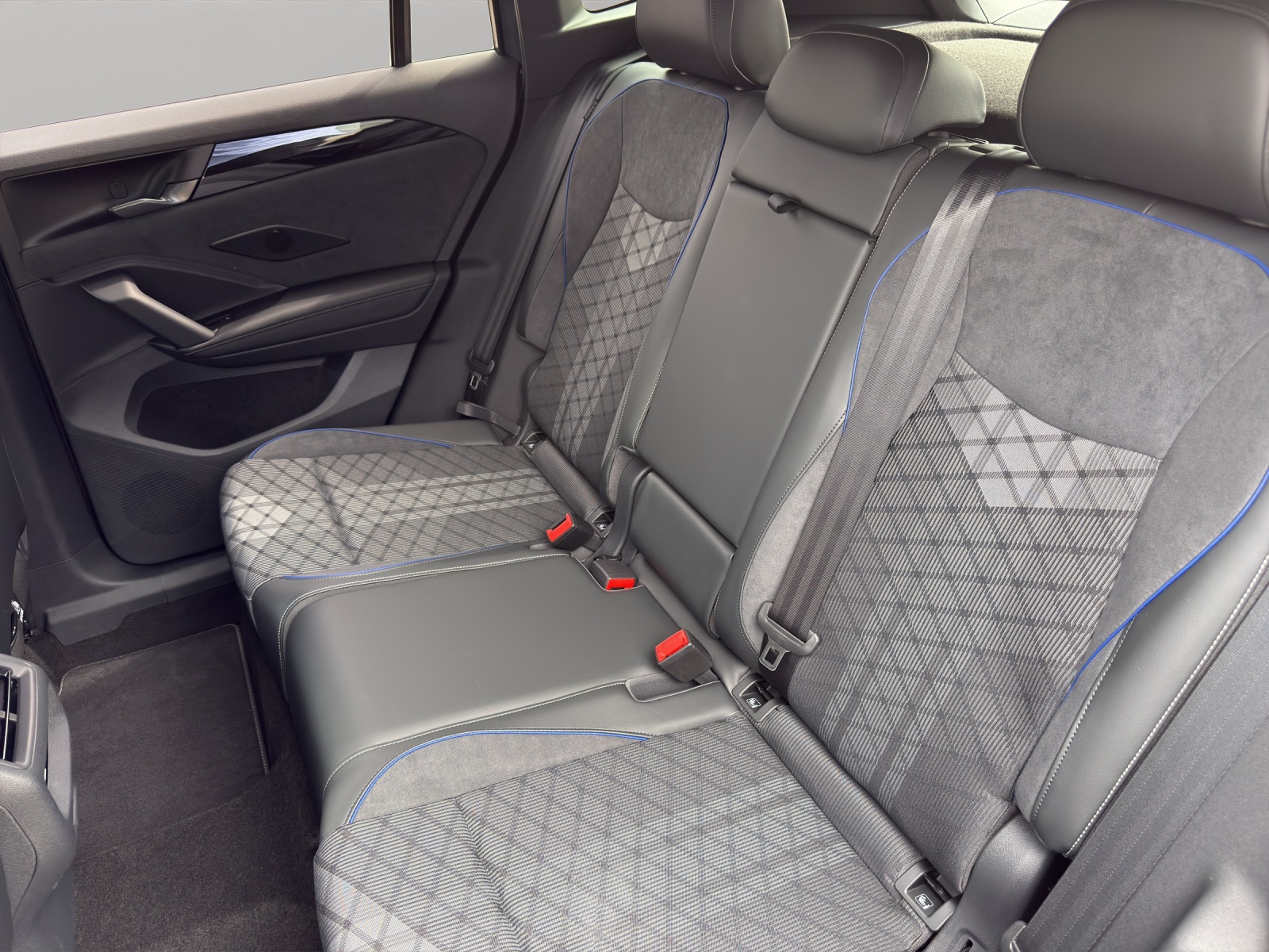 VW Tiguan 1.5 TSI evo2 mHEV R-Line DSG-image-15