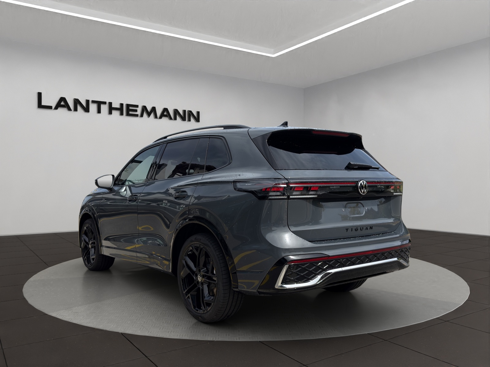 VW Tiguan 1.5 TSI evo2 mHEV R-Line DSG-image-2