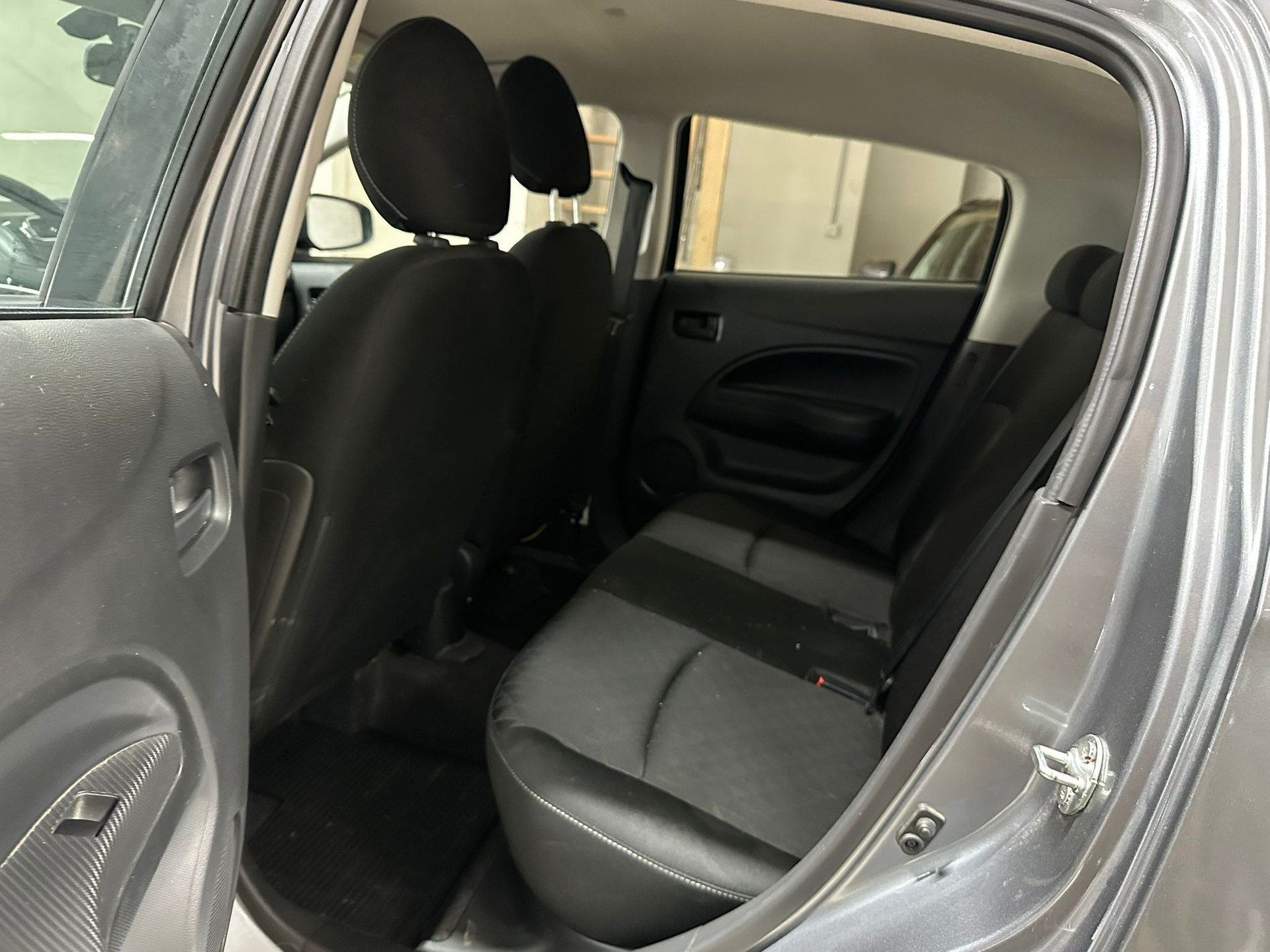 MITSUBISHI Space Star 1.2 CVT Value-image-6