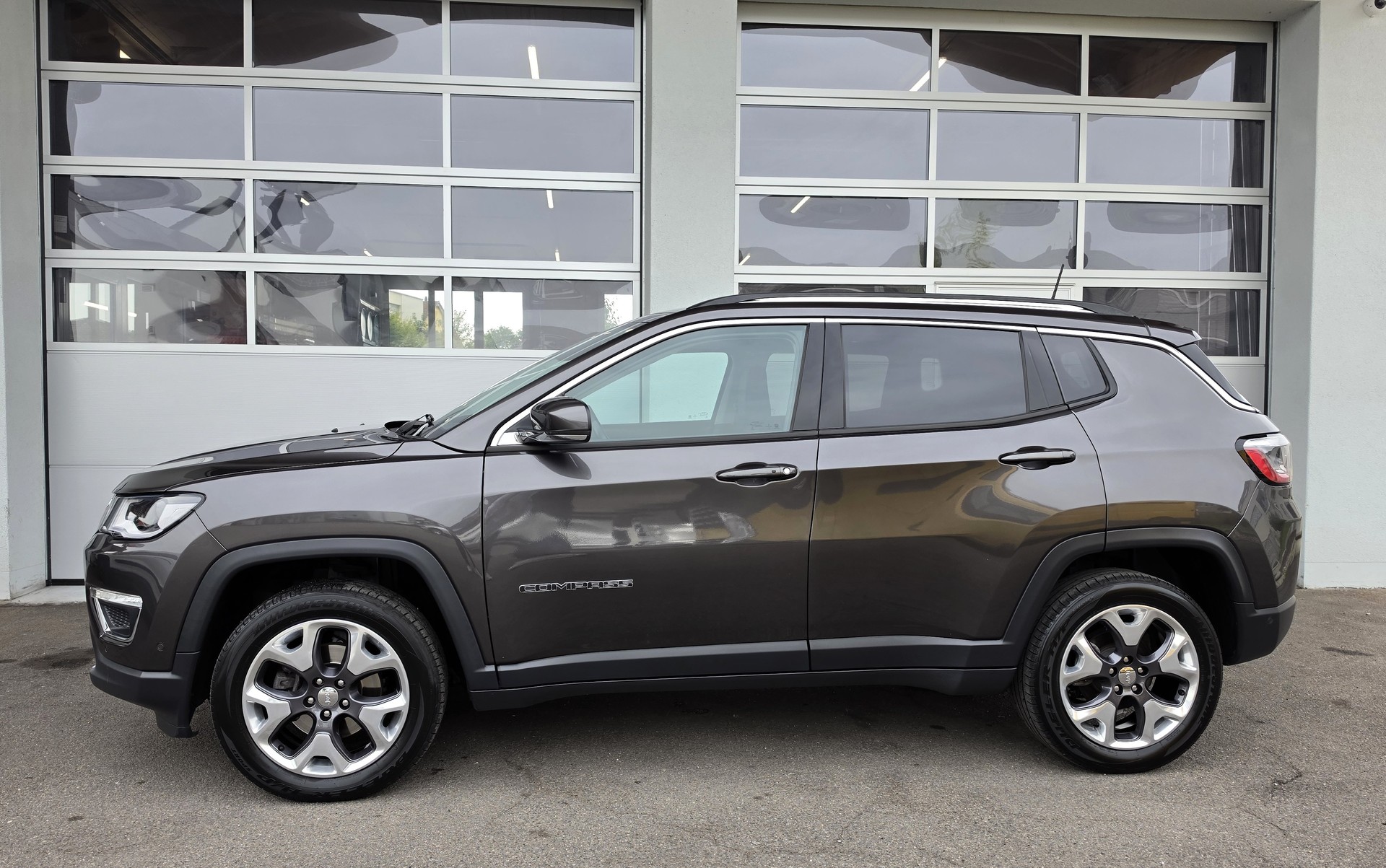 JEEP Compass 1.4 Turbo Limited AWD 9ATX-image-2