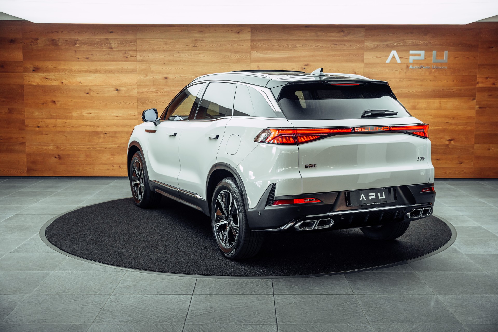 BAIC X7 1.5 Luxury-showroom-element-2