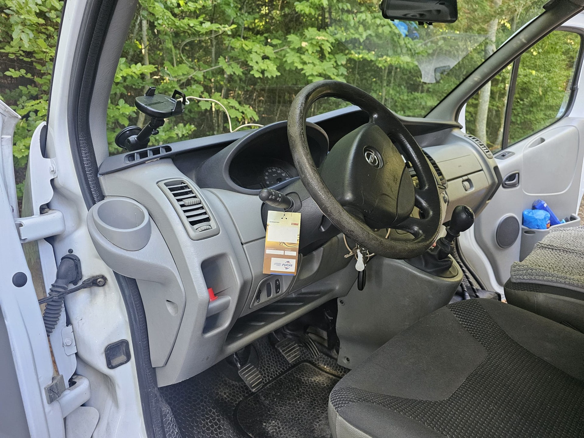 OPEL VIVARO 2.5cdti L1H1-image-4