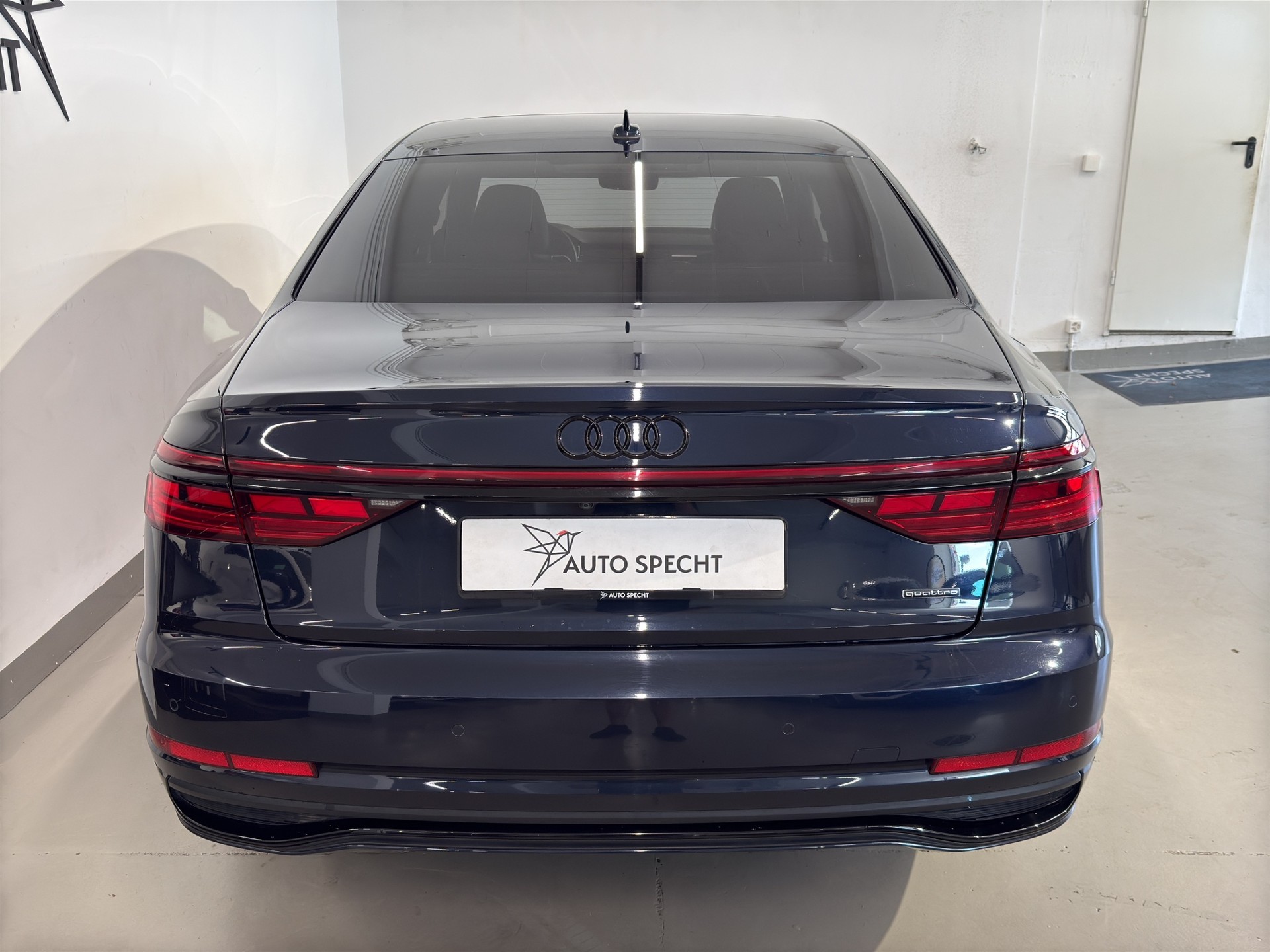 AUDI A8 55 TFSI S-Line quattro tiptronic-image-5