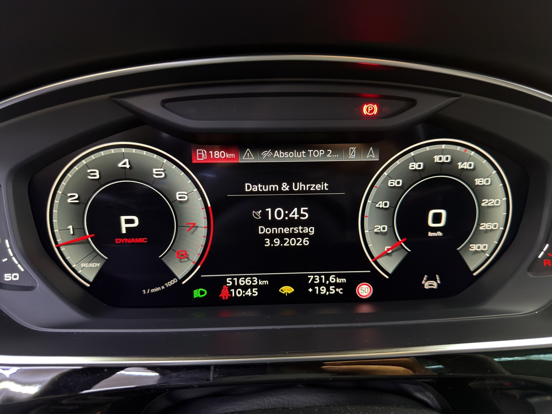 AUDI A8 55 TFSI S-Line quattro tiptronic-image-8