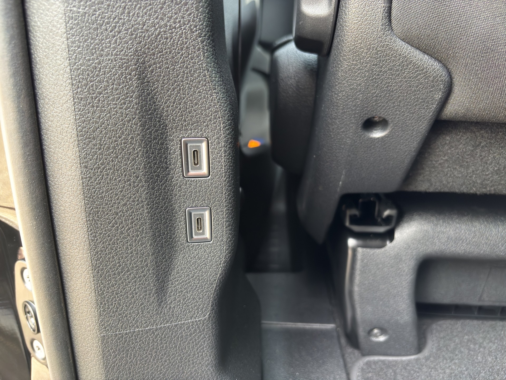 PEUGEOT Traveller 2.2 BlueHDi Family Edition Standard EAT8-image-15