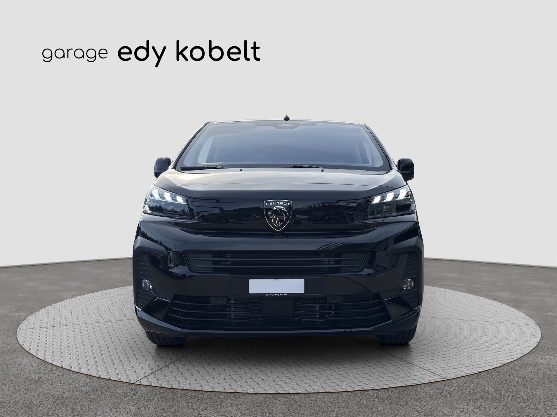PEUGEOT Traveller 2.2 BlueHDi Family Edition Standard EAT8-image-2