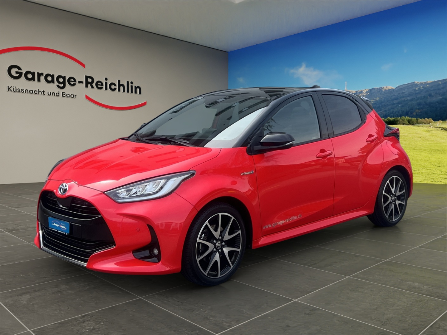 TOYOTA Yaris 1.5 VVT-i HSD Premiere Edition-image-0