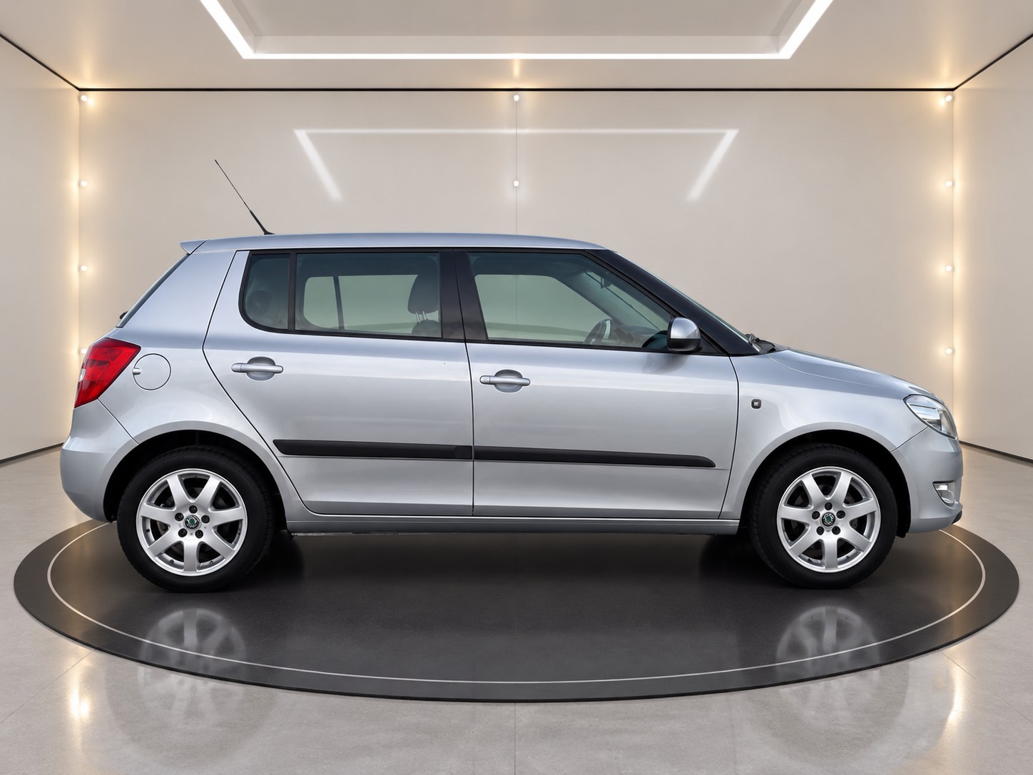 SKODA Fabia 1.2 TSI Elegance DSG-image-5