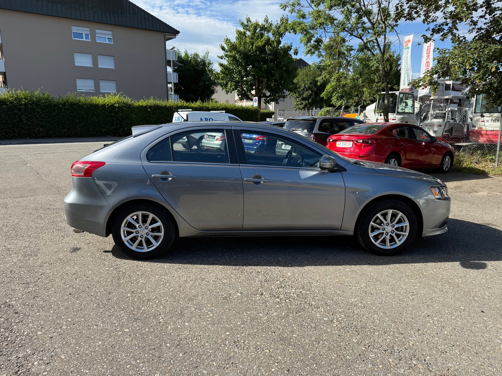 MITSUBISHI Lancer Sportback 1.8 Invite CVT-image-2