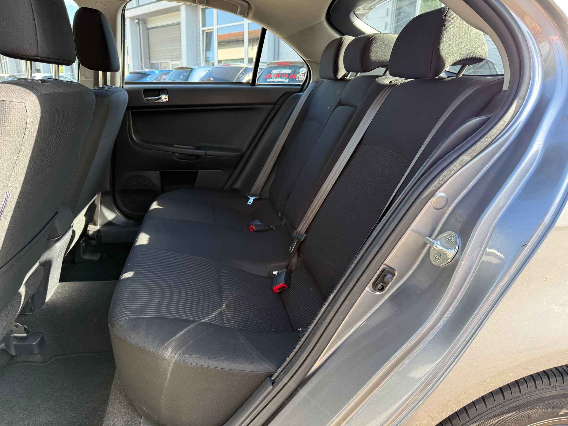 MITSUBISHI Lancer Sportback 1.8 Invite CVT-image-9