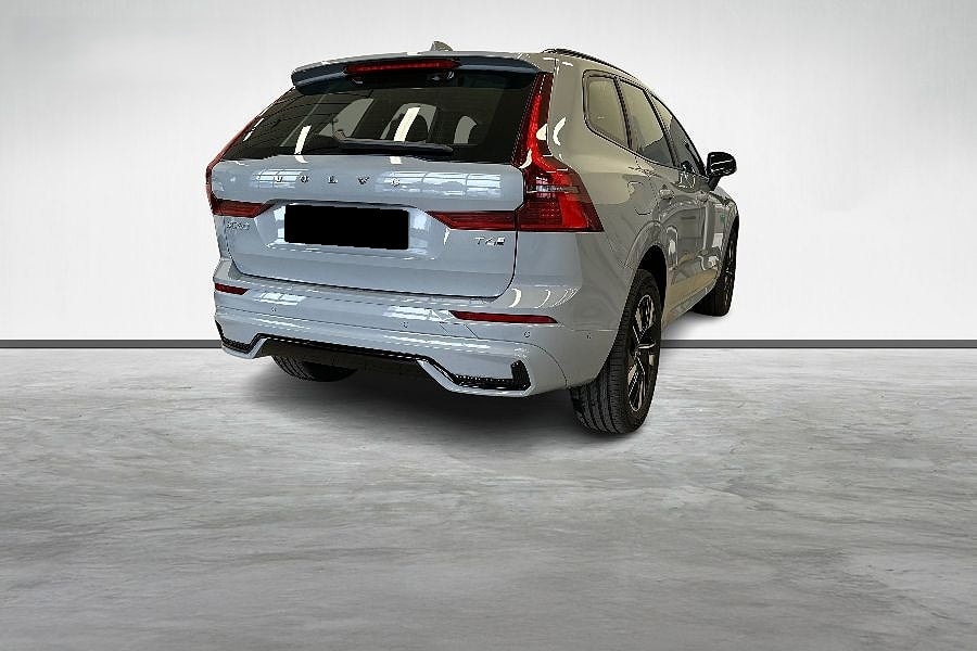 VOLVO XC60 T6 eAWD PluginHybrid Plus Dark Geartronic-image-3