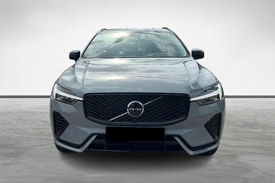 VOLVO XC60 T6 eAWD PluginHybrid Plus Dark Geartronic-image-1