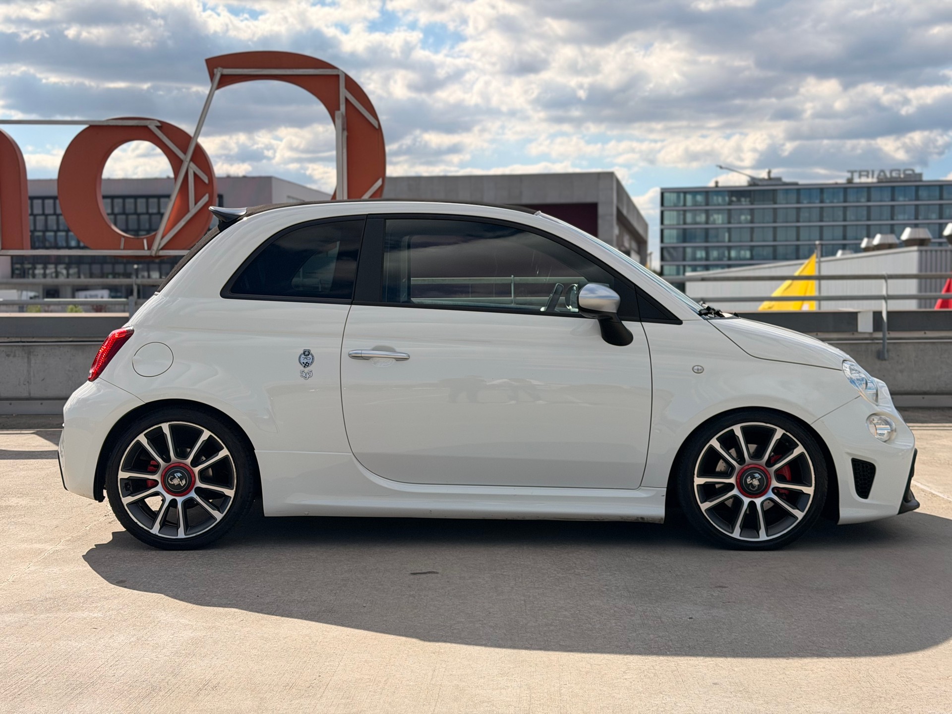 FIAT 595 1.4 16V Turbo Abarth Cabrio Turismo Dualogic-image-2
