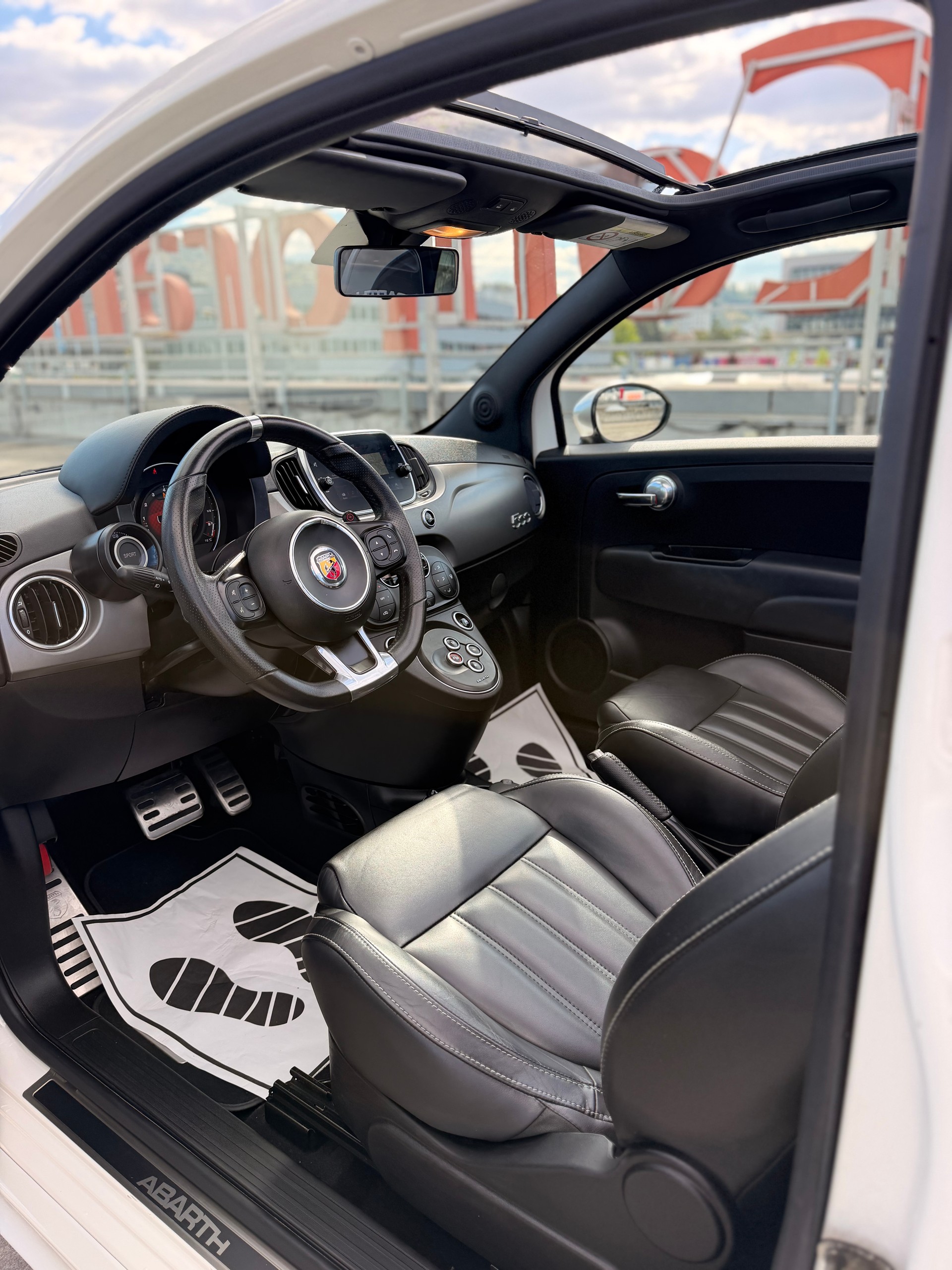 FIAT 595 1.4 16V Turbo Abarth Cabrio Turismo Dualogic-image-8