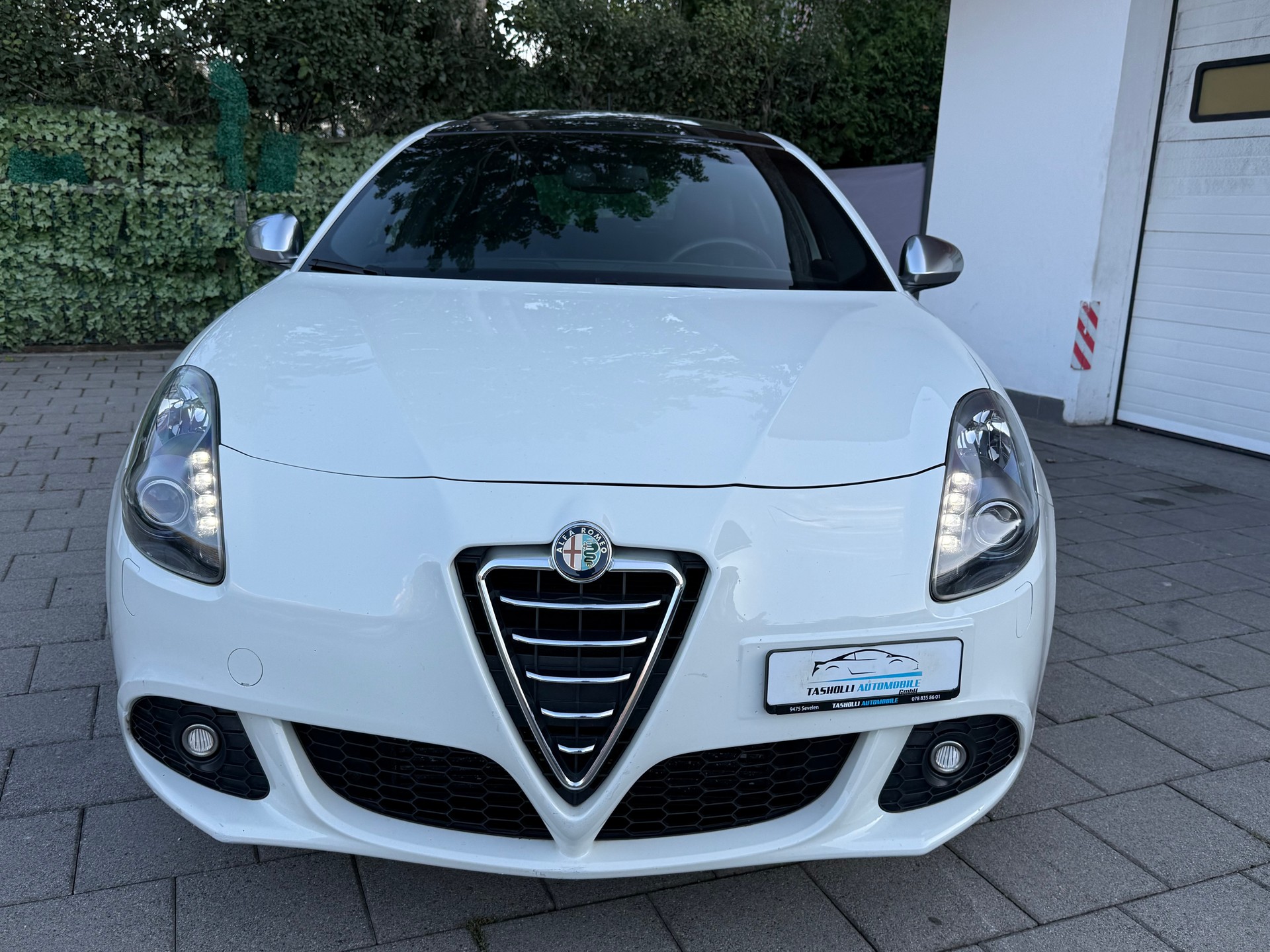ALFA ROMEO Giulietta 2.0 JTDM Distinctive TCT-image-2
