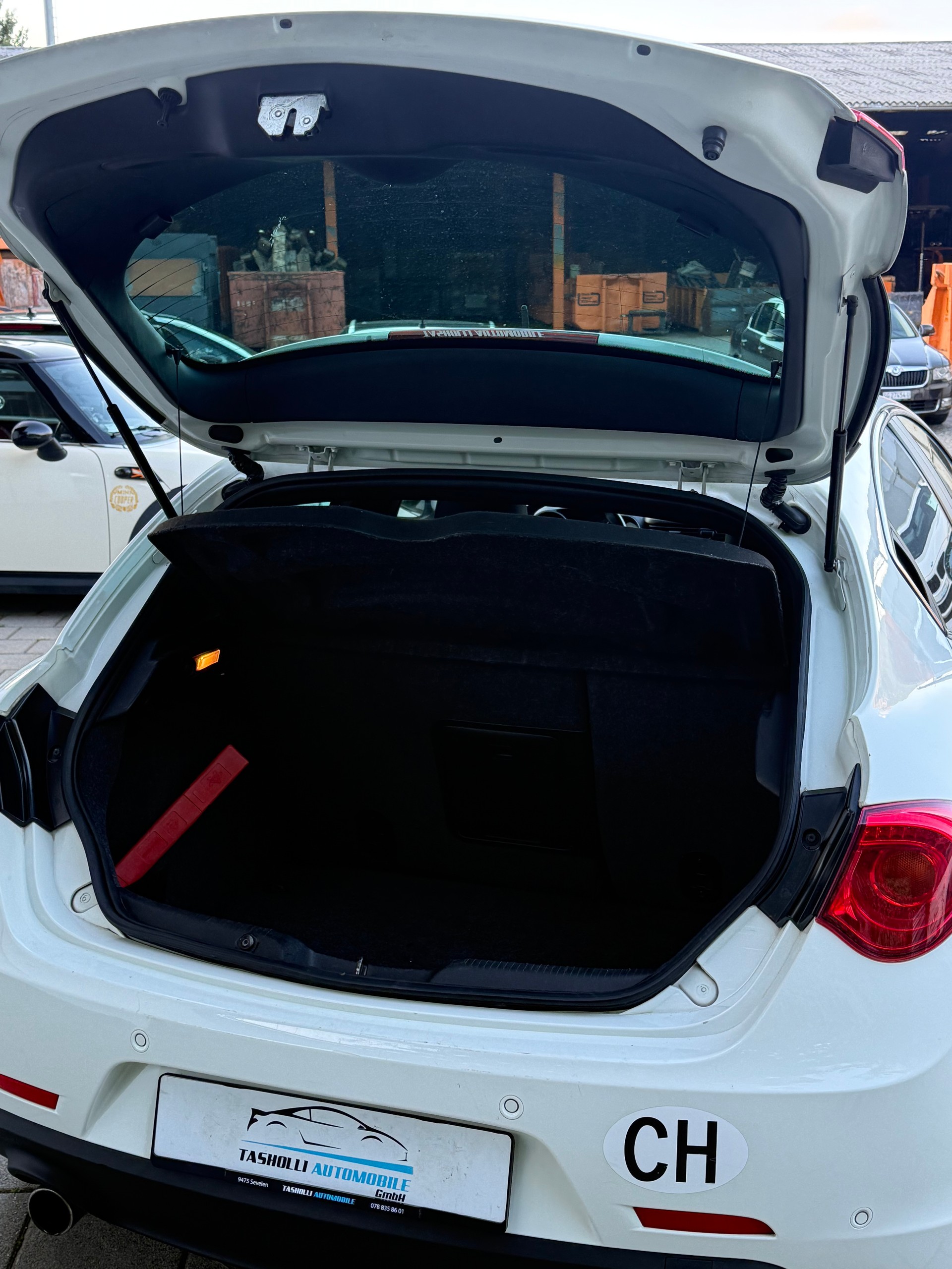 ALFA ROMEO Giulietta 2.0 JTDM Distinctive TCT-image-7