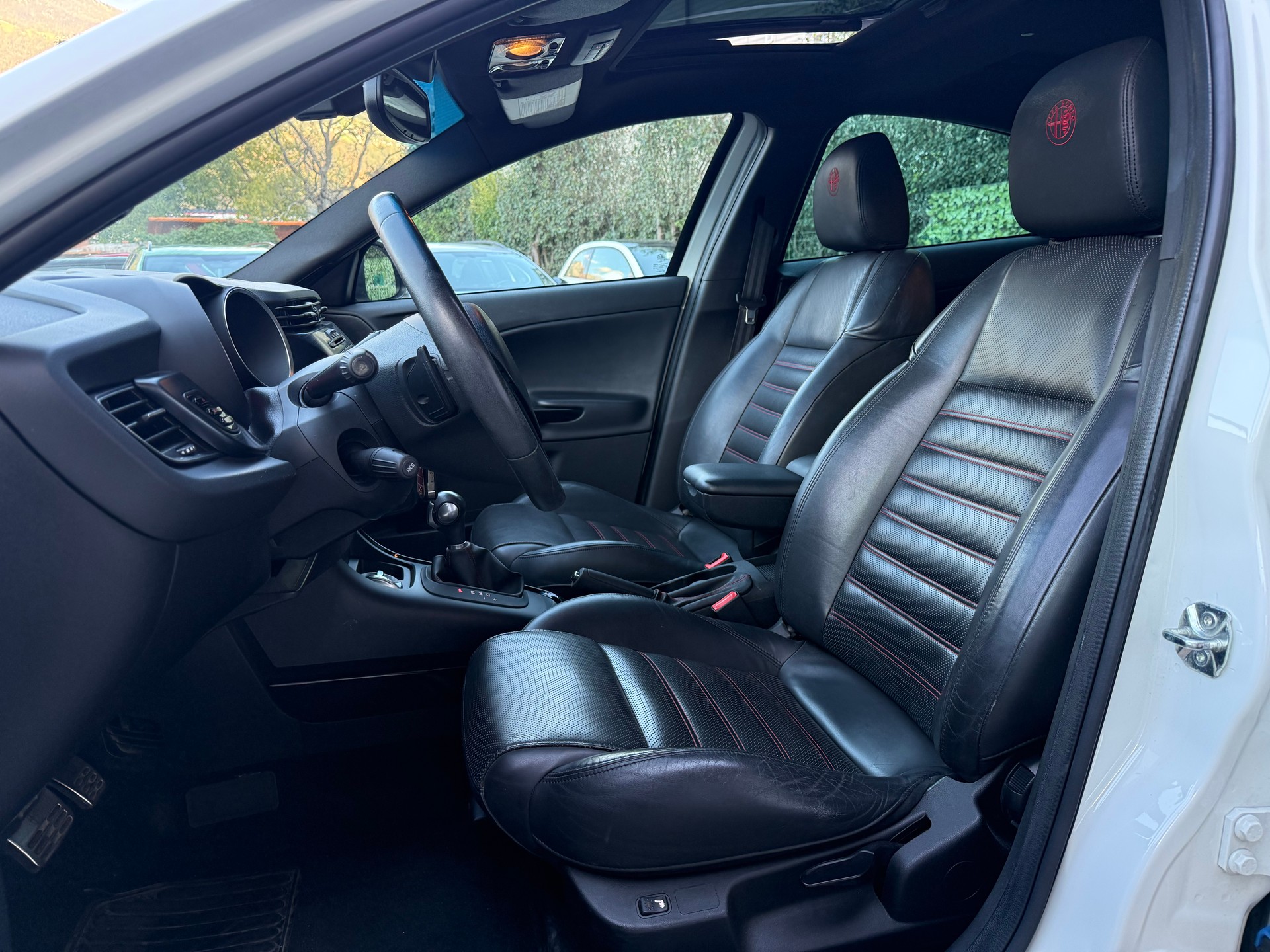 ALFA ROMEO Giulietta 2.0 JTDM Distinctive TCT-image-20