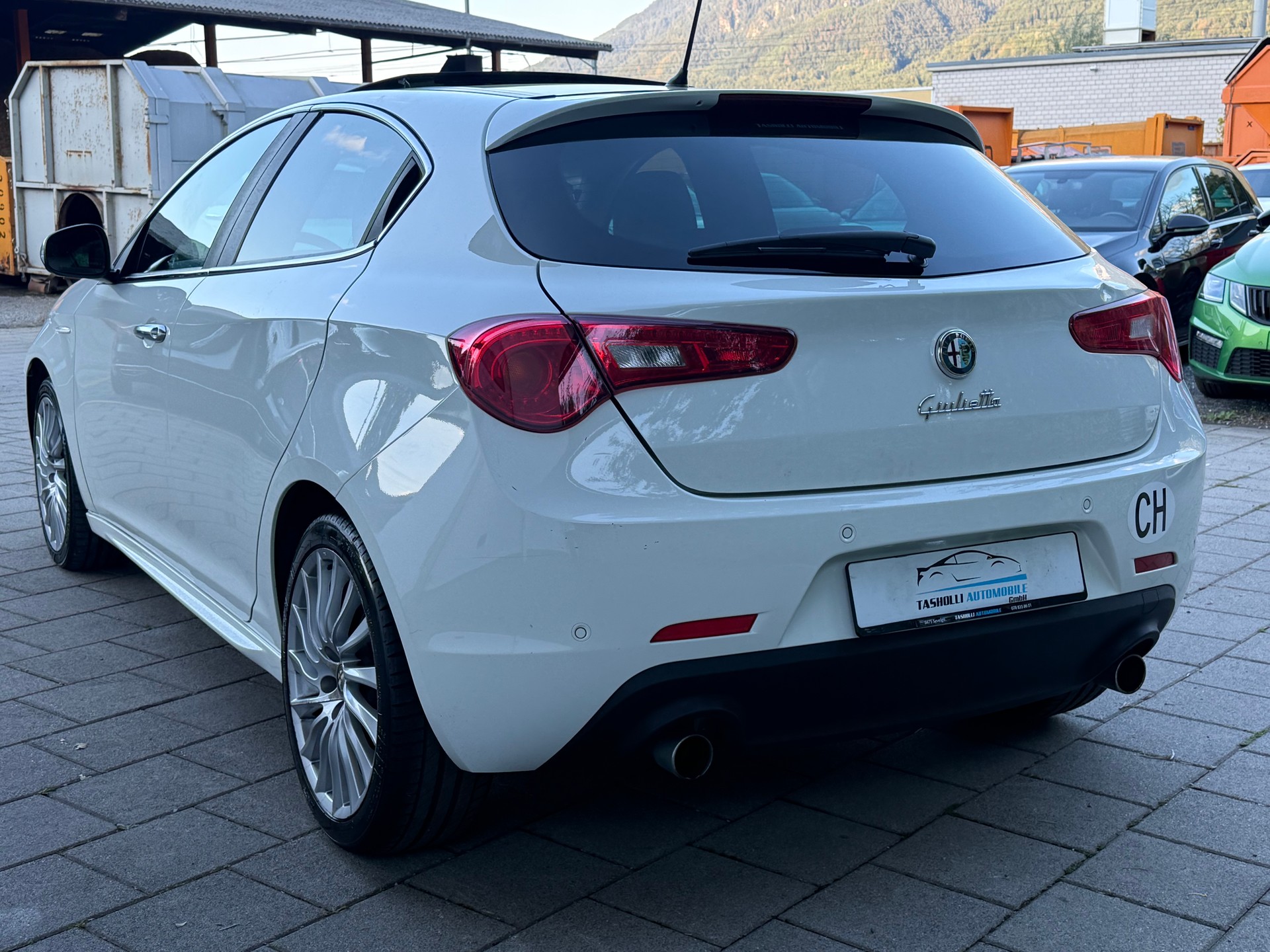 ALFA ROMEO Giulietta 2.0 JTDM Distinctive TCT-image-4
